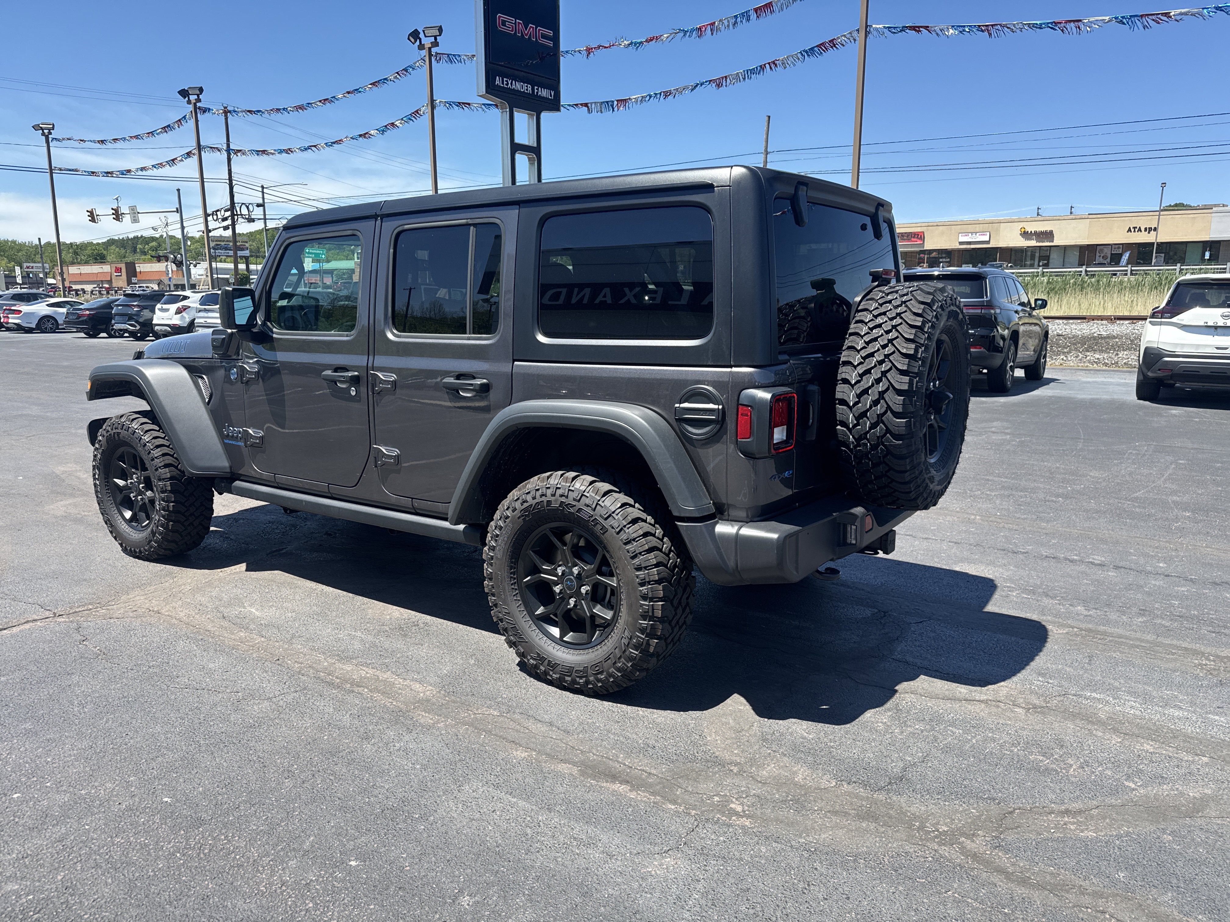 2025 Jeep Wrangler 4xe Willys