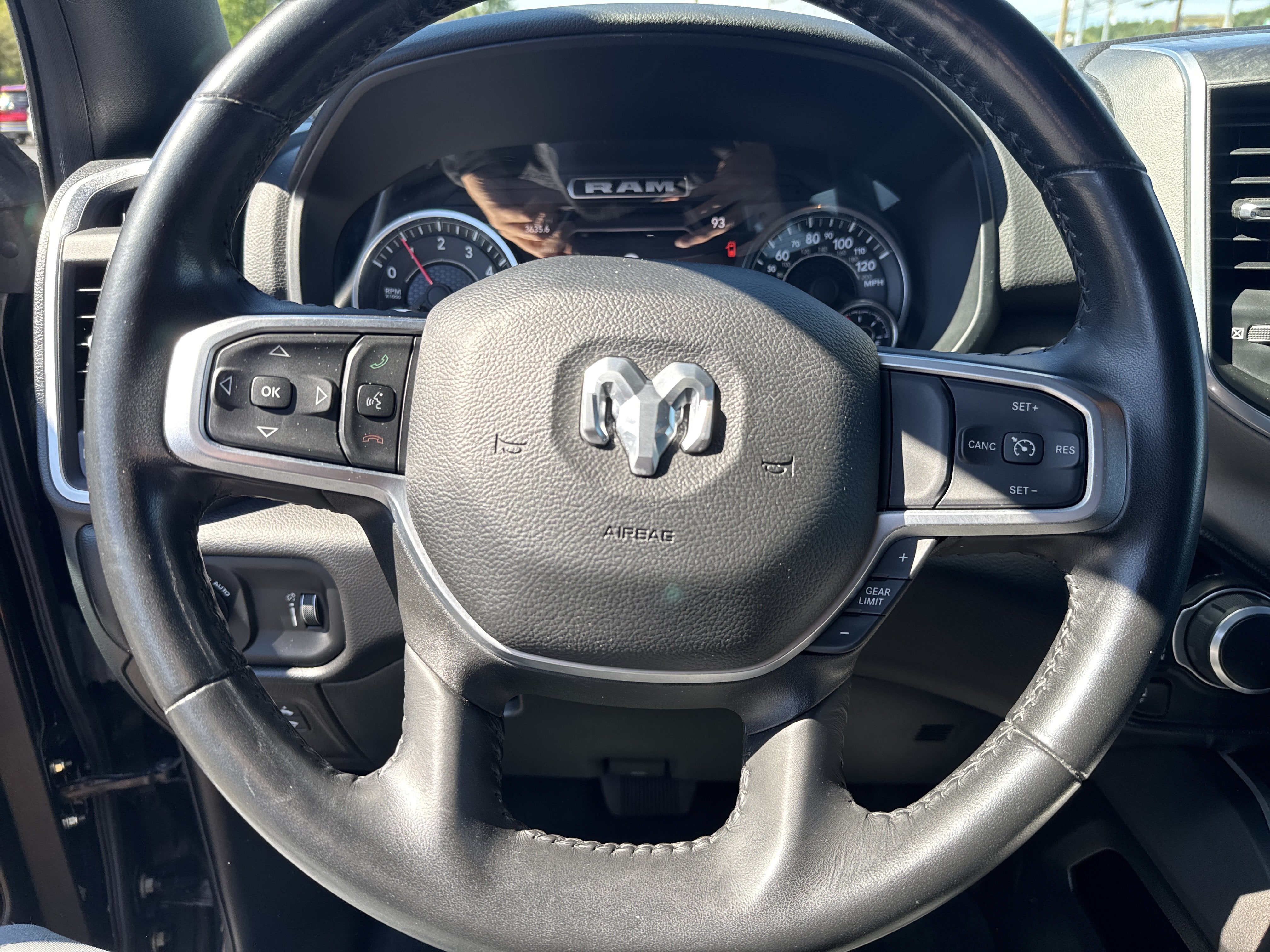 2022 RAM 1500 Big Horn Quad Cab 4x4 6'4" Box