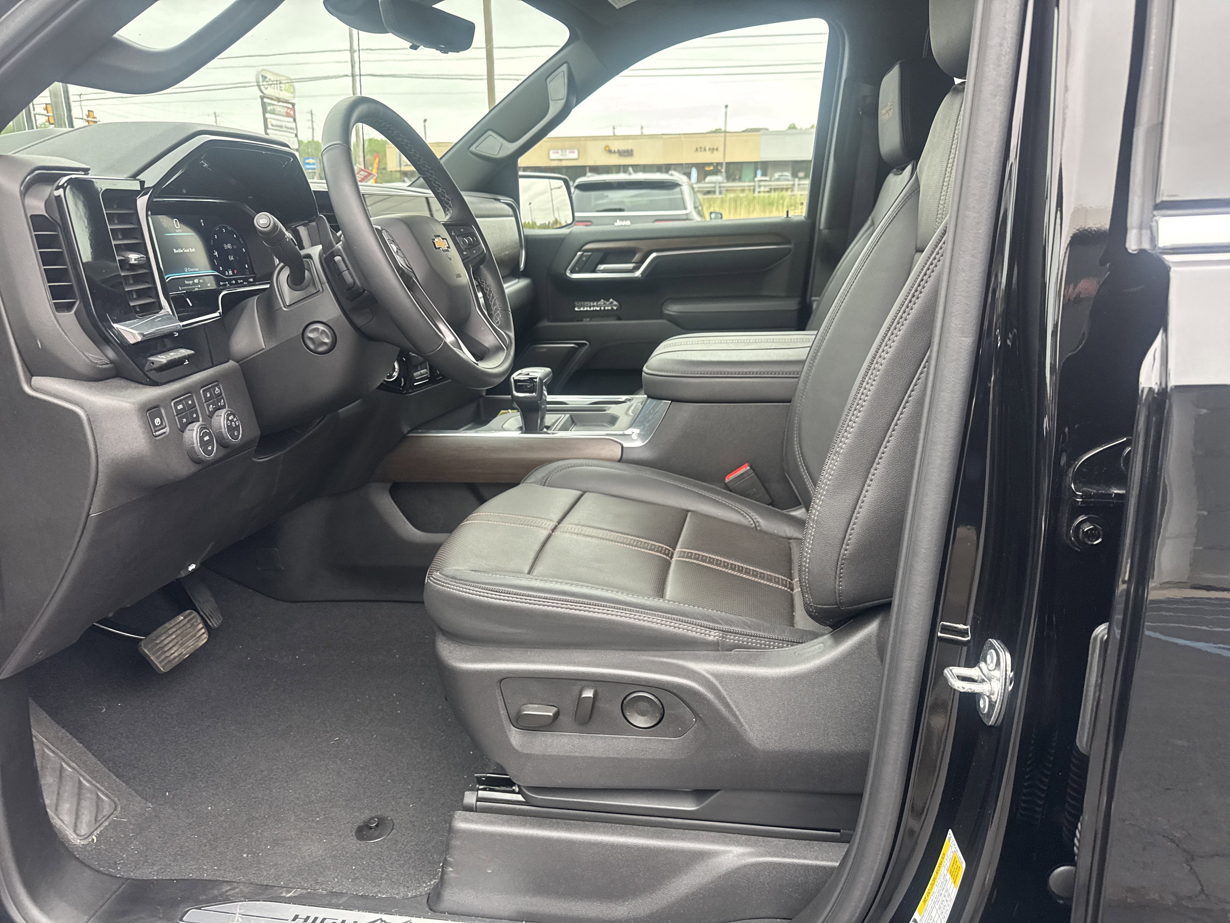 2025 Chevrolet Silverado 1500 High Country