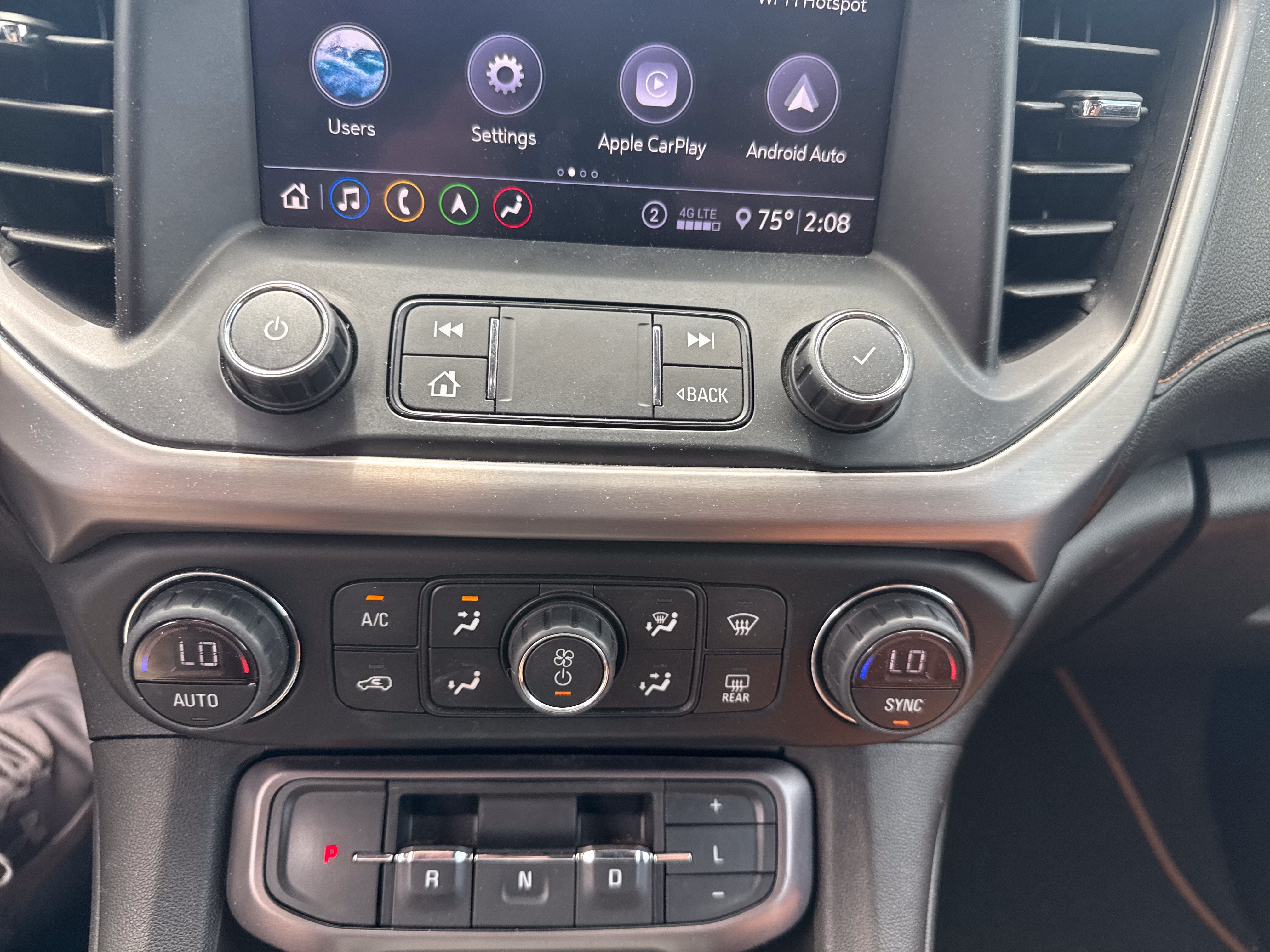 2020 GMC Acadia AT4