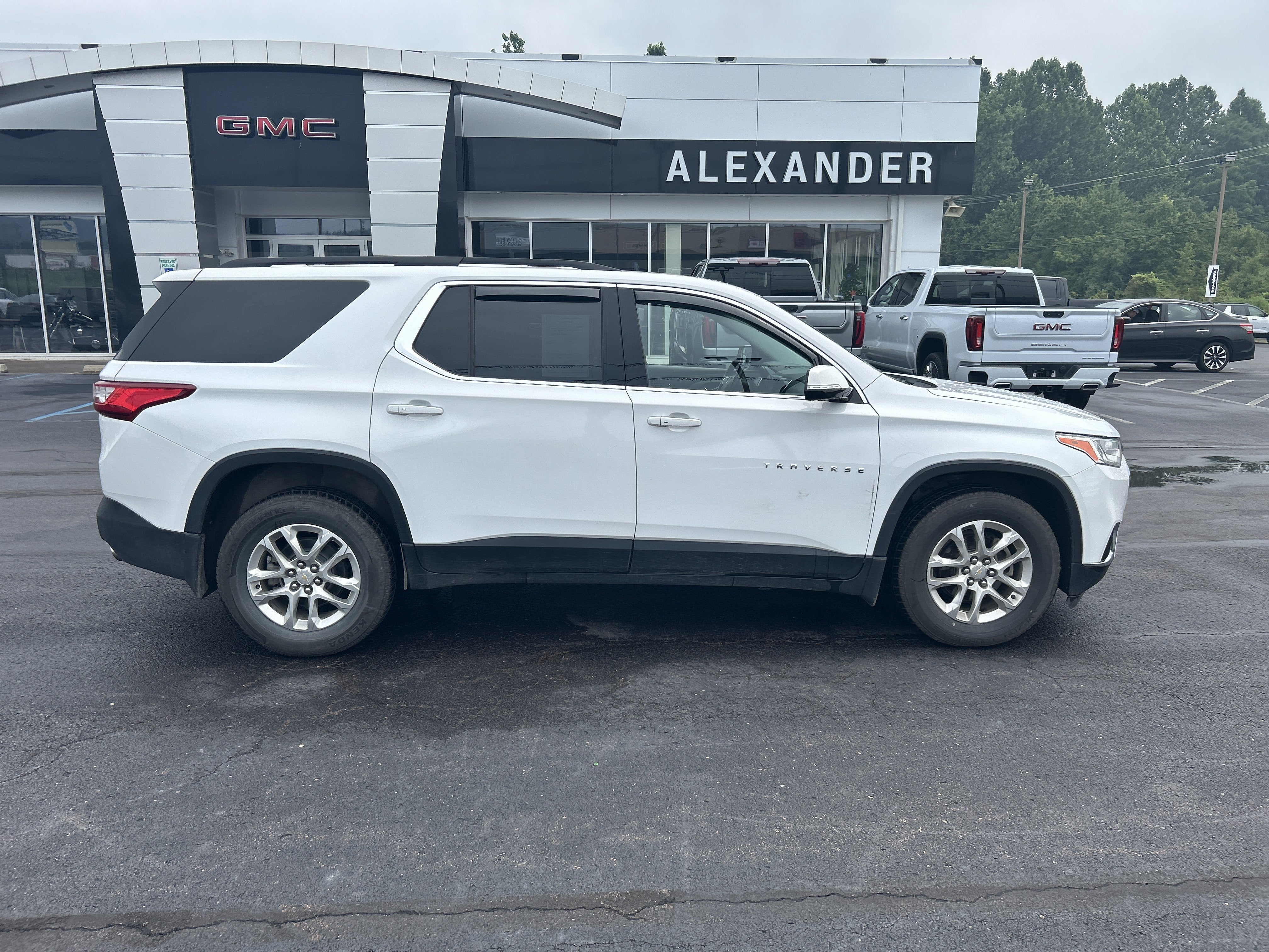 2019 Chevrolet Traverse LT Cloth