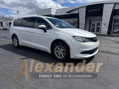 2023 Chrysler Voyager LX