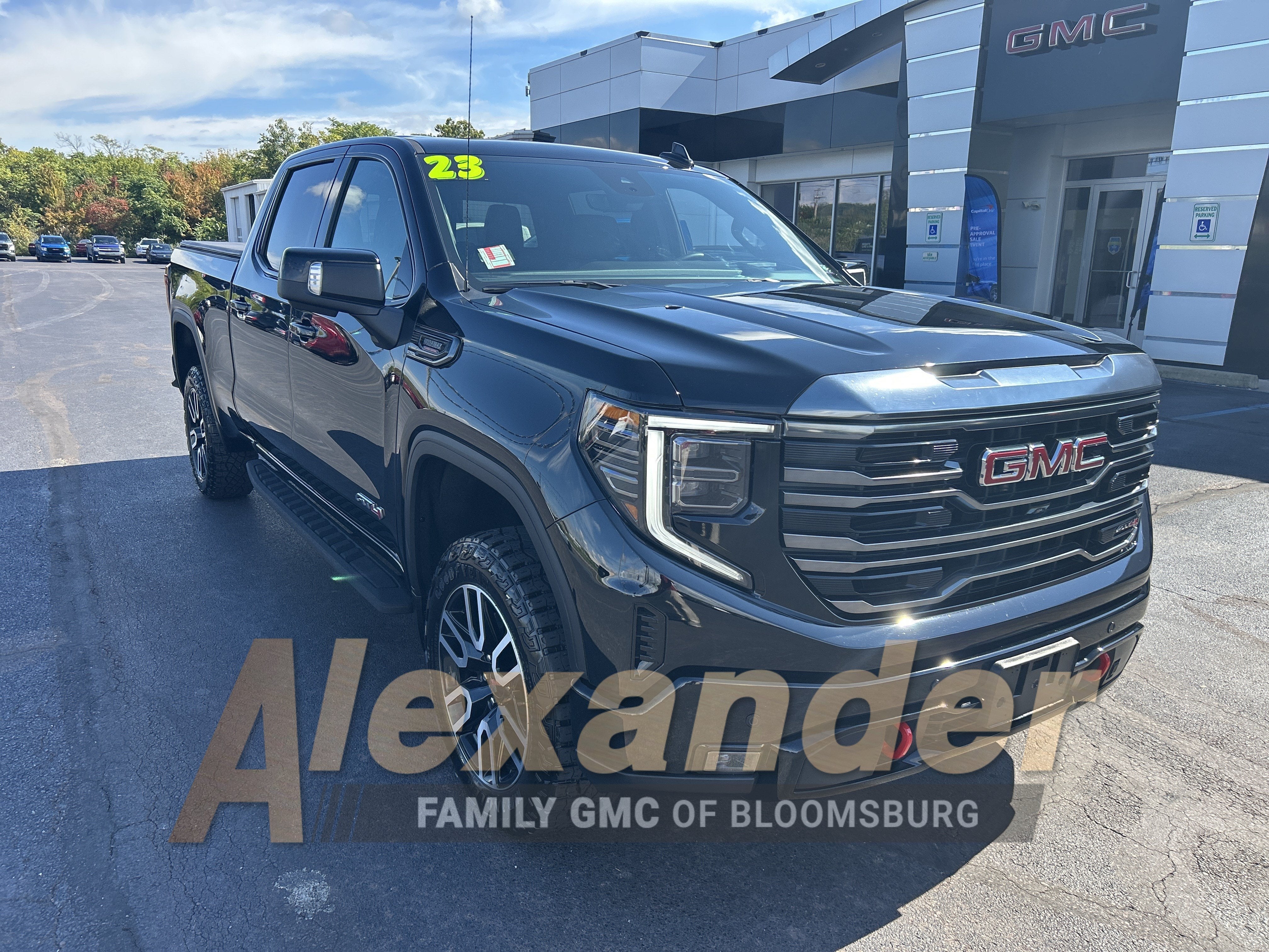 2023 GMC Sierra 1500 AT4