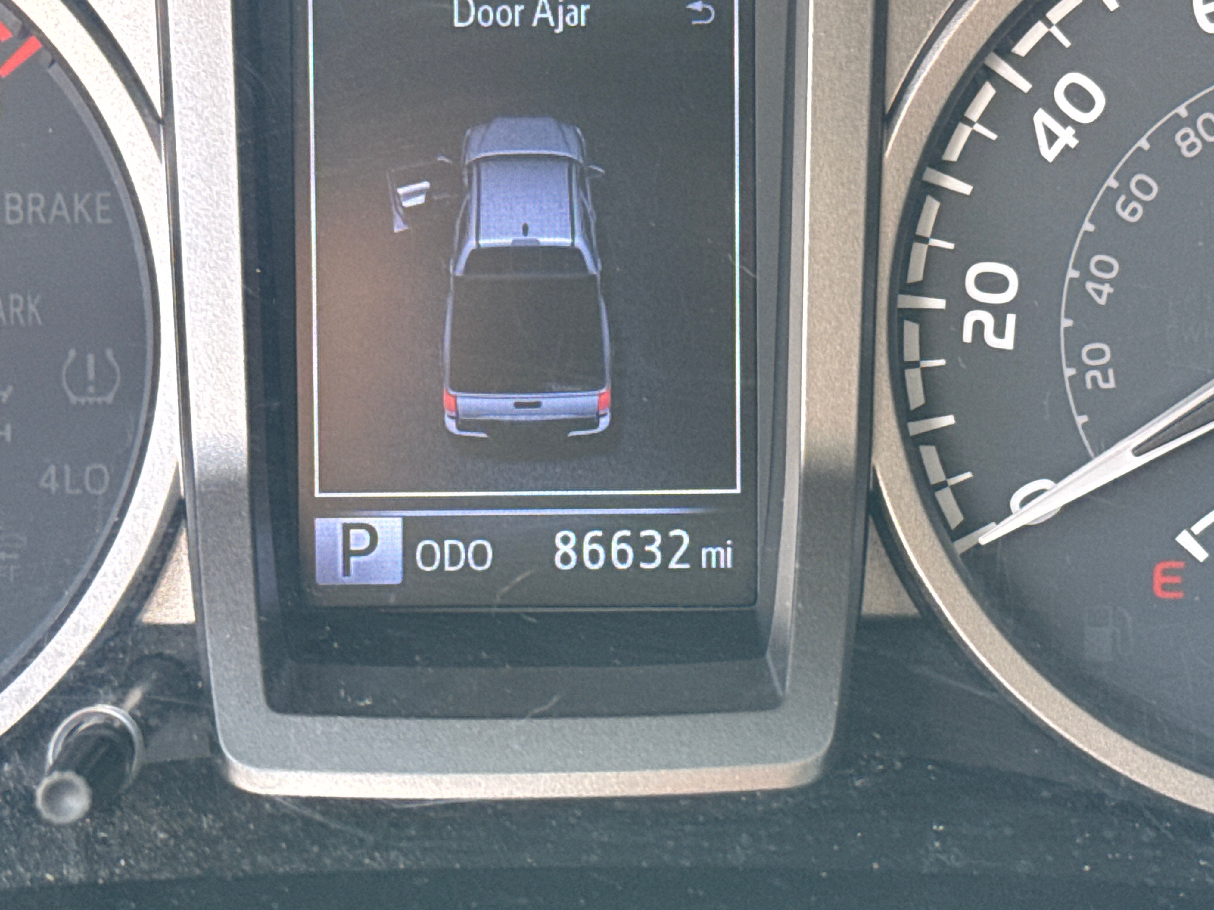 2022 Toyota Tacoma 4WD SR