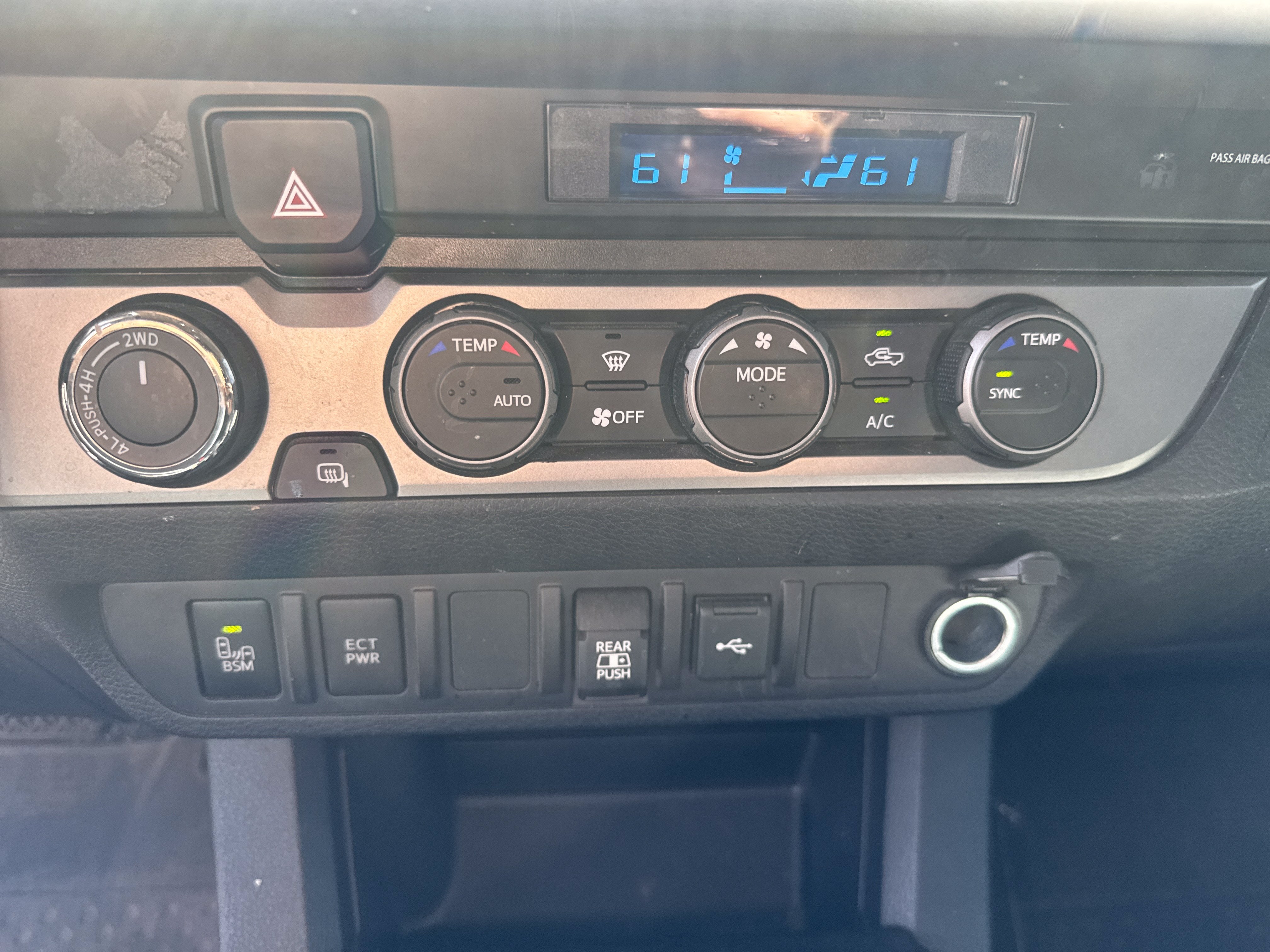 2022 Toyota Tacoma 4WD SR
