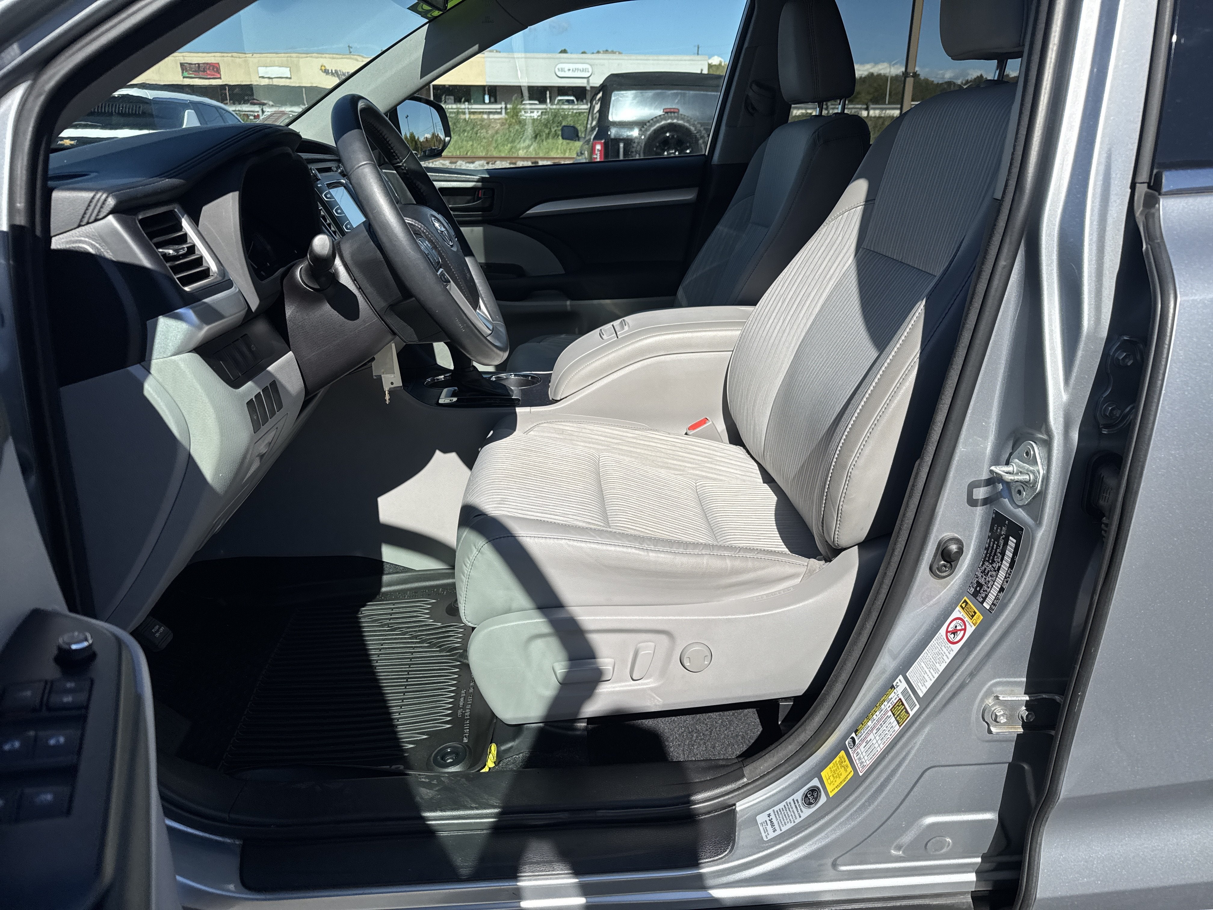 2015 Toyota Highlander LE