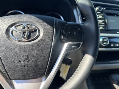 2015 Toyota Highlander LE