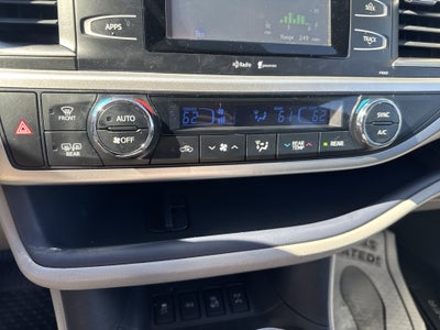 2015 Toyota Highlander LE