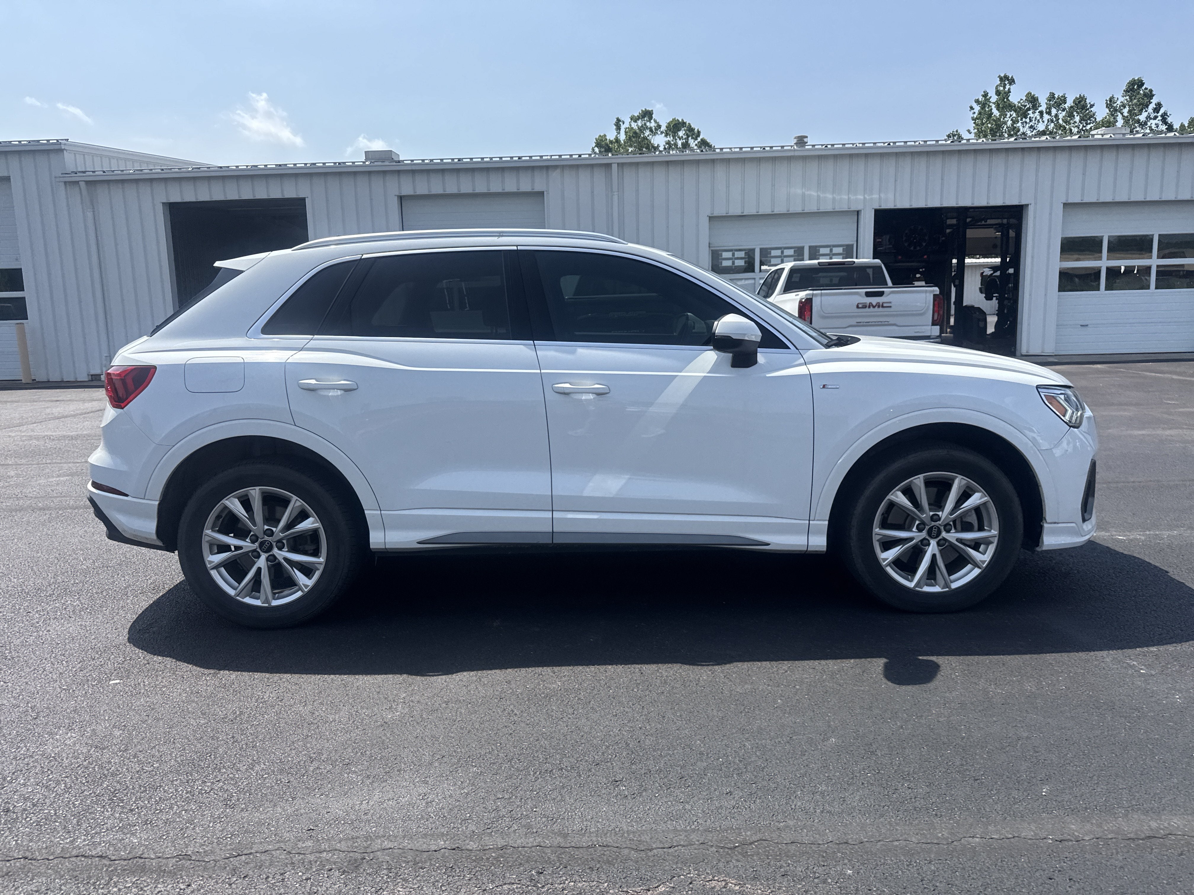 2023 Audi Q3 S line Premium