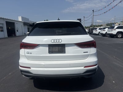 2023 Audi Q3 S line Premium