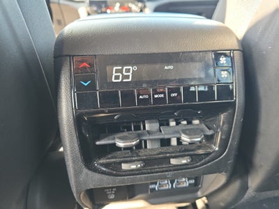 2022 Jeep Grand Cherokee L Laredo