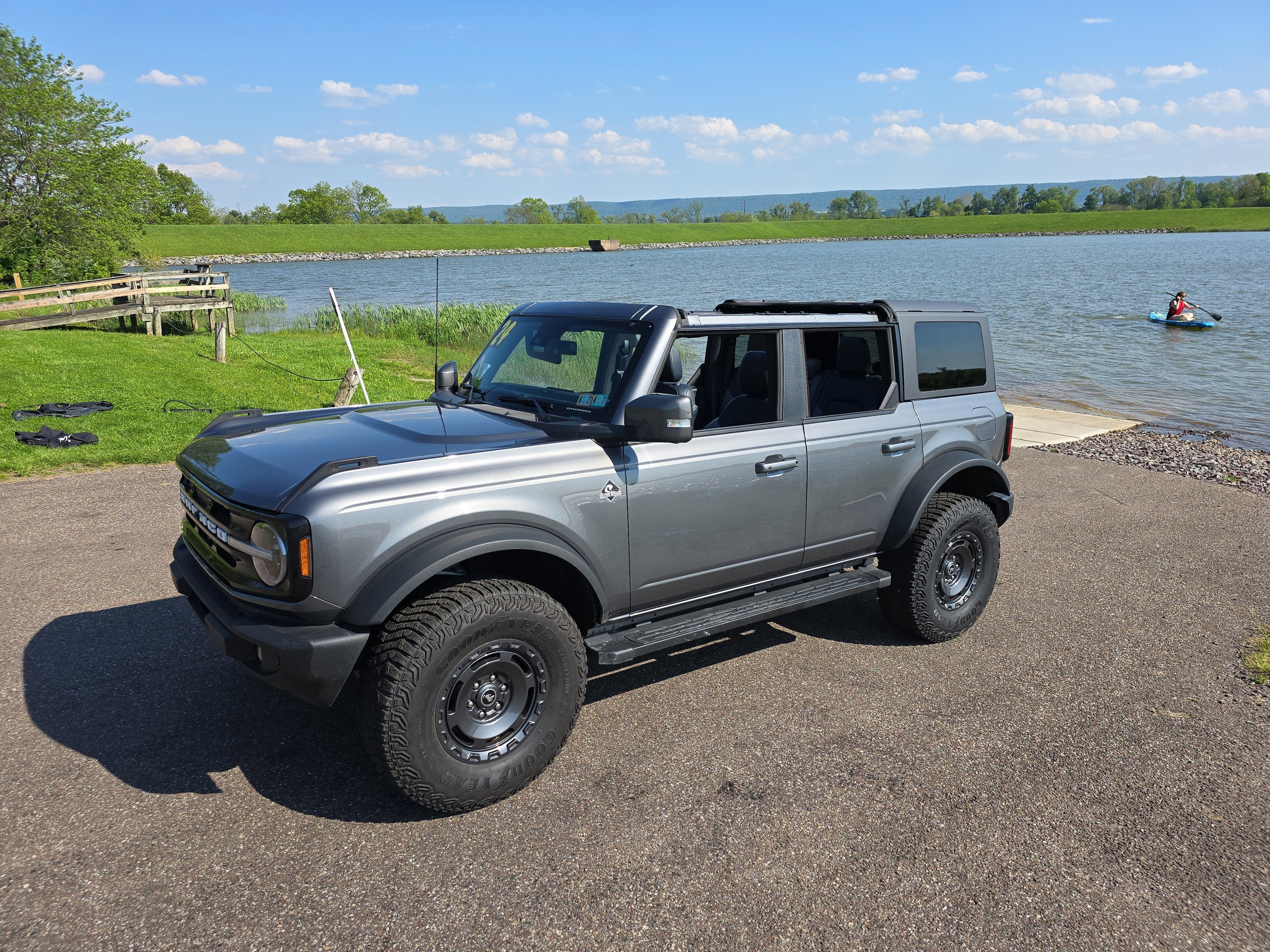 2024 Ford Bronco Outer Banks