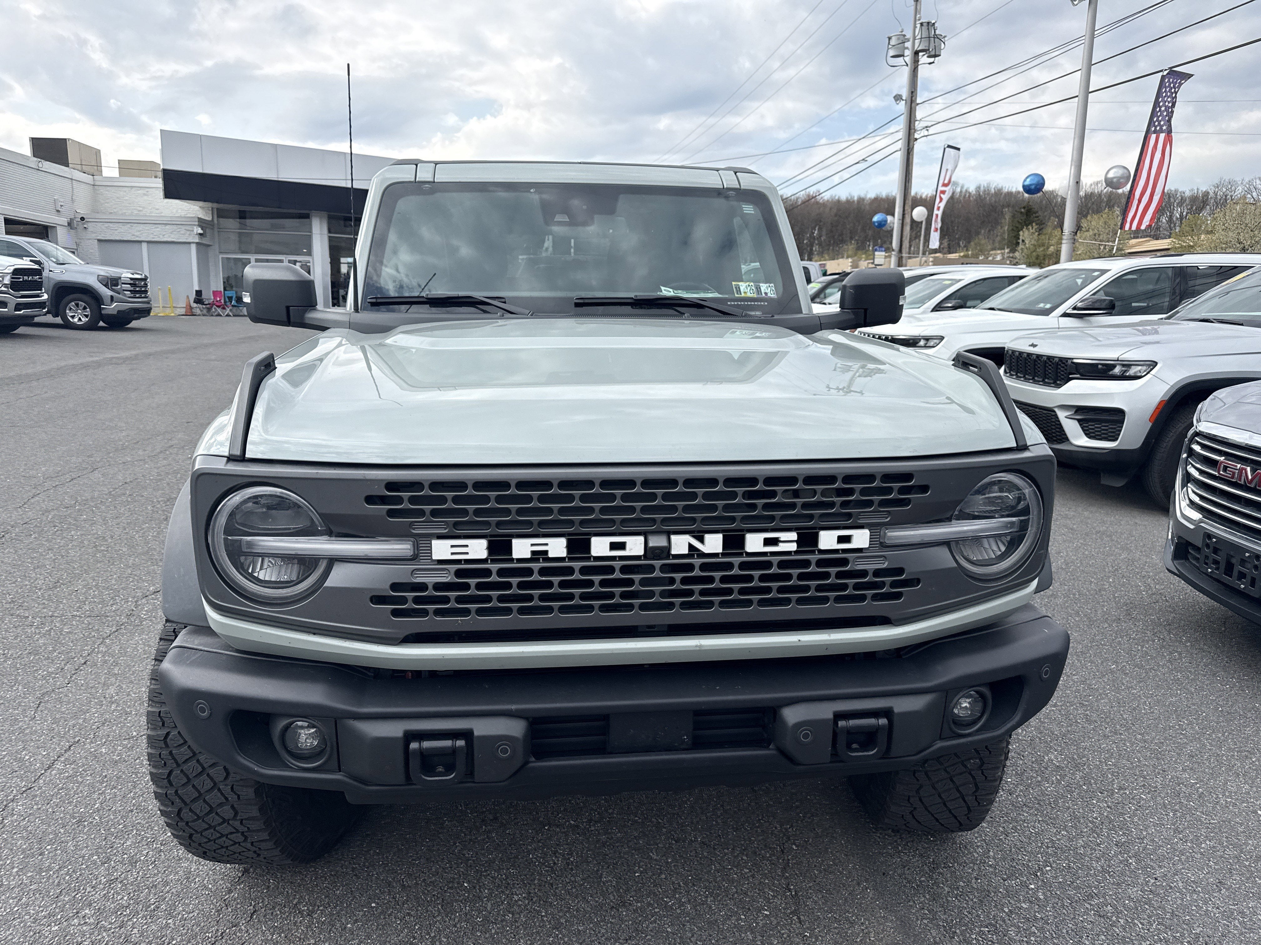 2023 Ford Bronco Base