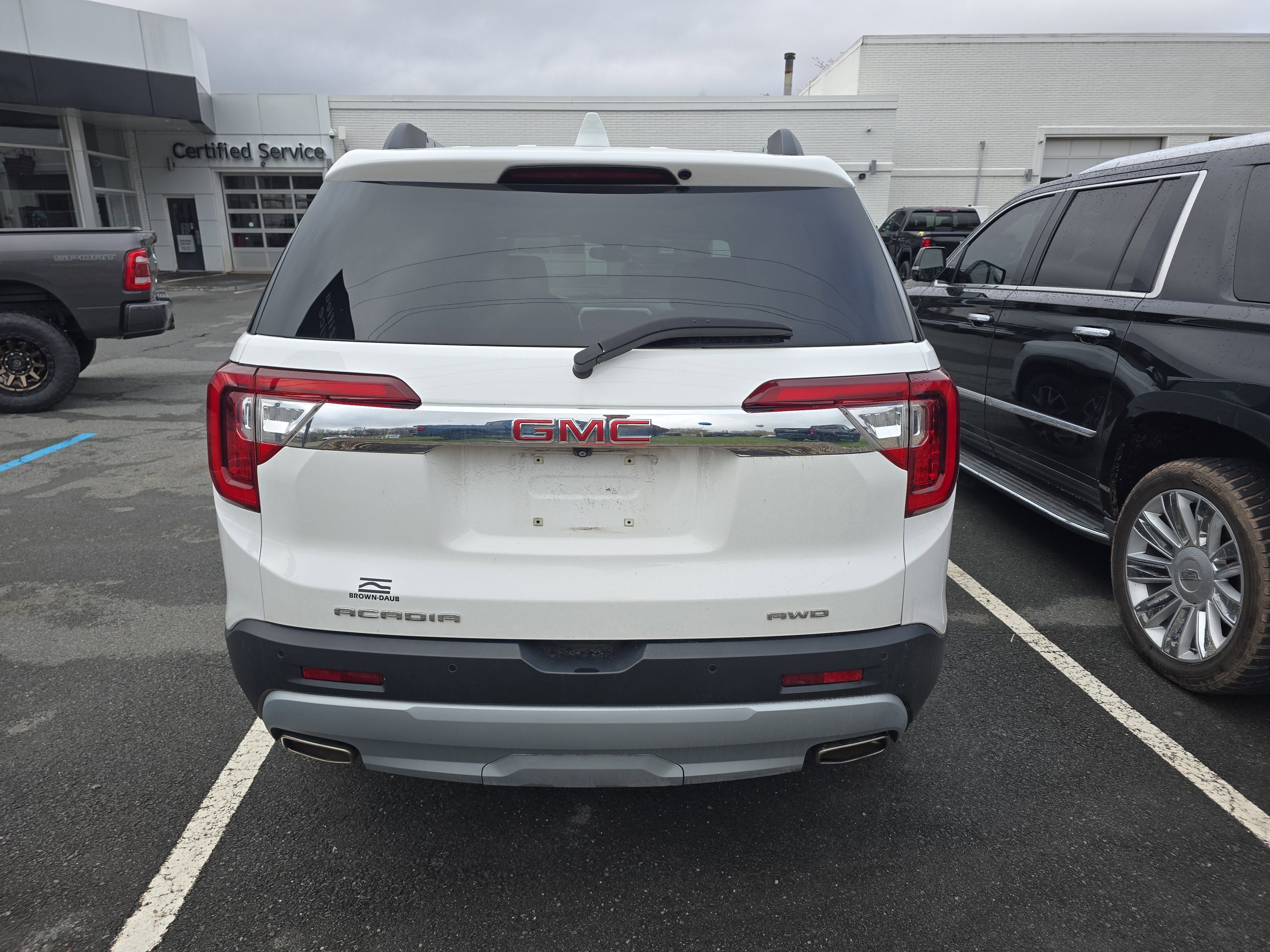2020 GMC Acadia SLE