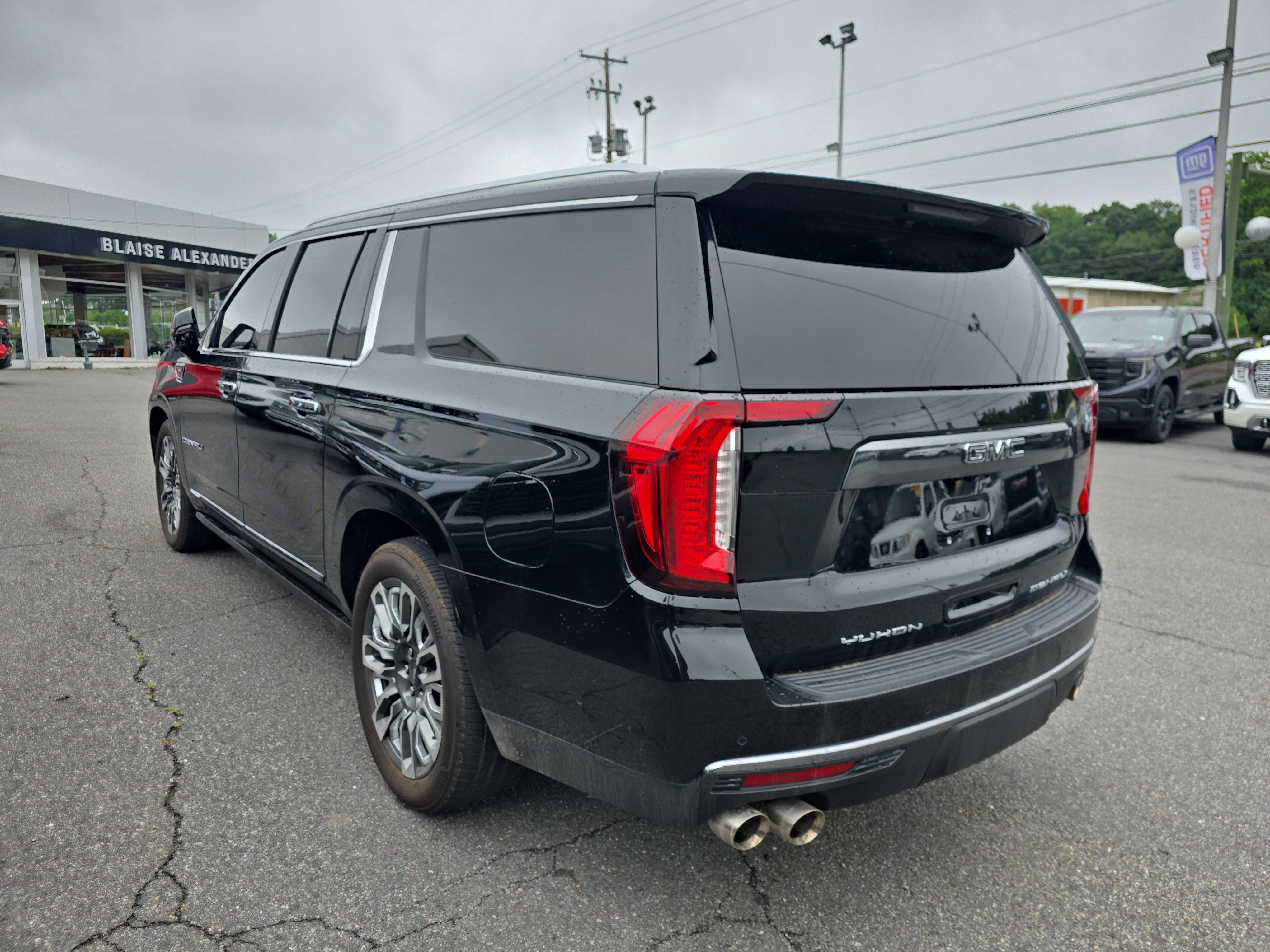 2023 GMC Yukon XL Denali Ultimate