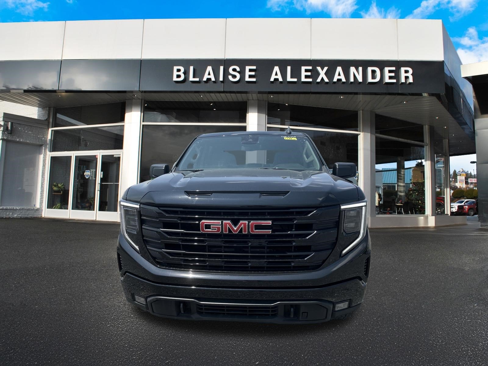 2025 GMC Sierra 1500 Elevation