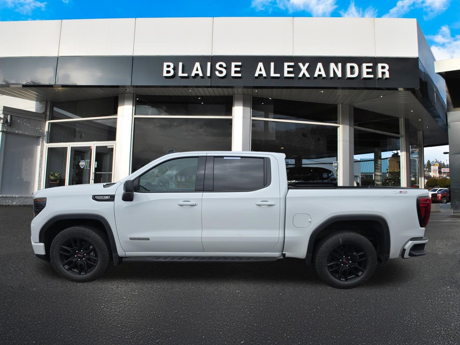 2024 GMC Sierra 1500 Elevation