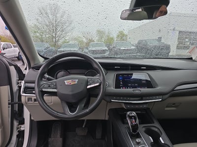2023 Cadillac XT4 Premium Luxury