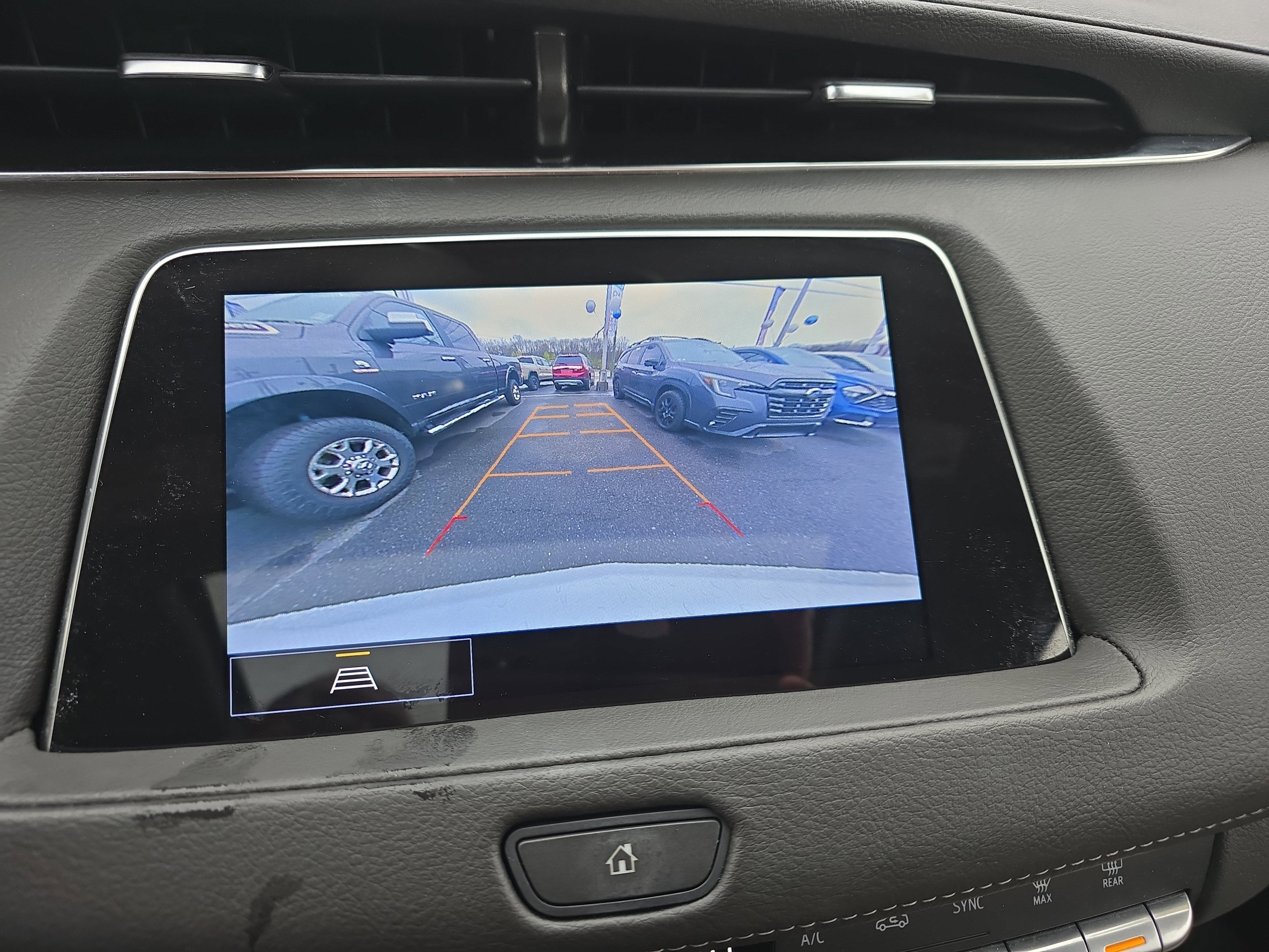 2023 Cadillac XT4 Premium Luxury