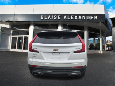 2023 Cadillac XT4 Premium Luxury
