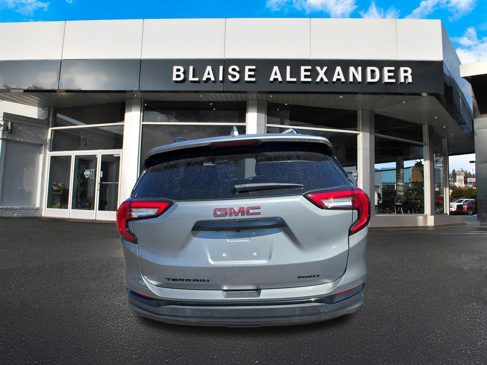2023 GMC Terrain SLE