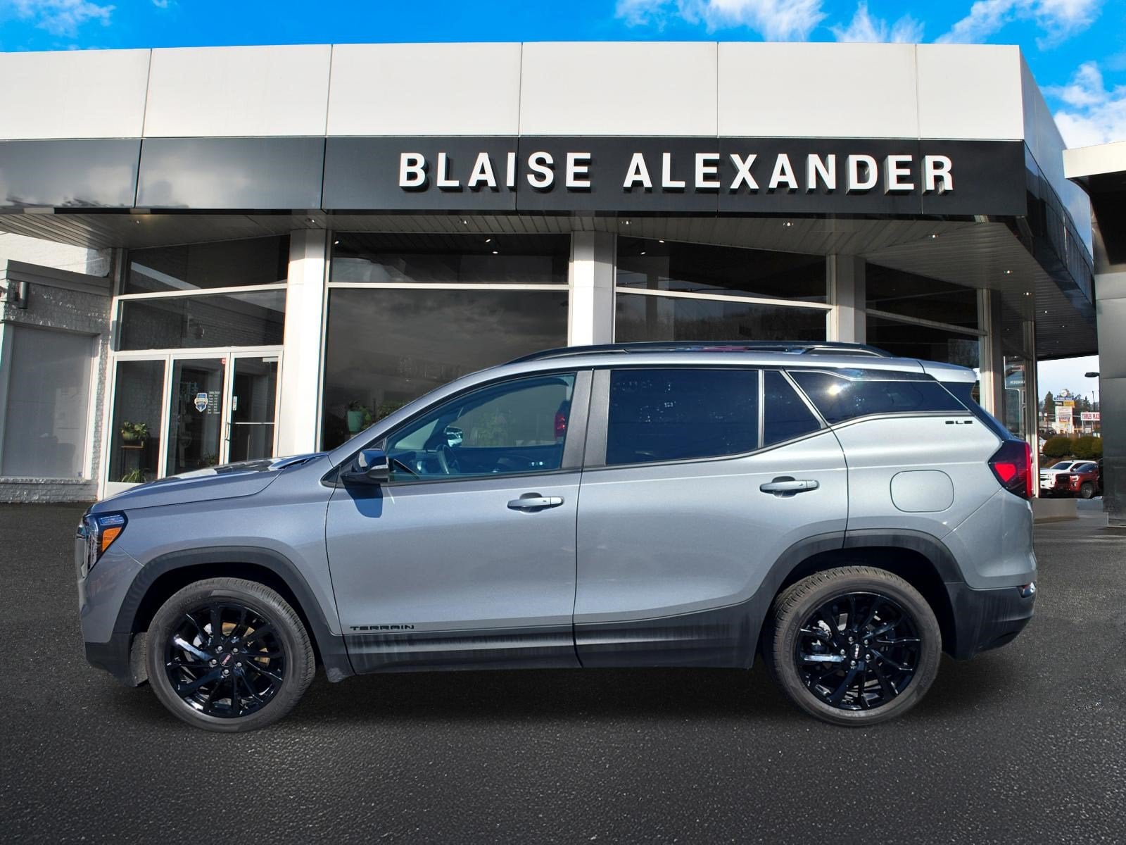 2023 GMC Terrain SLE