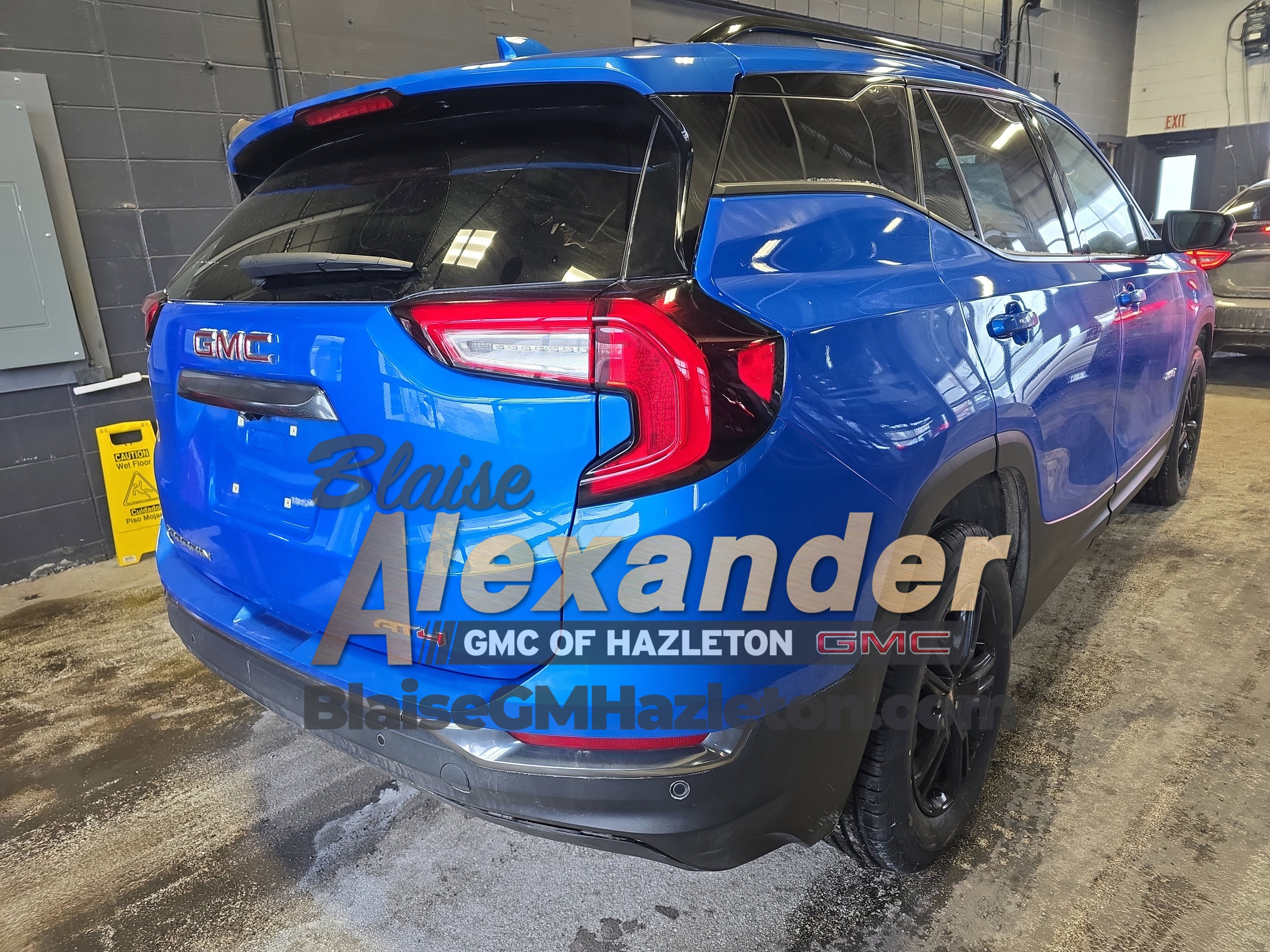 2024 GMC Terrain AT4