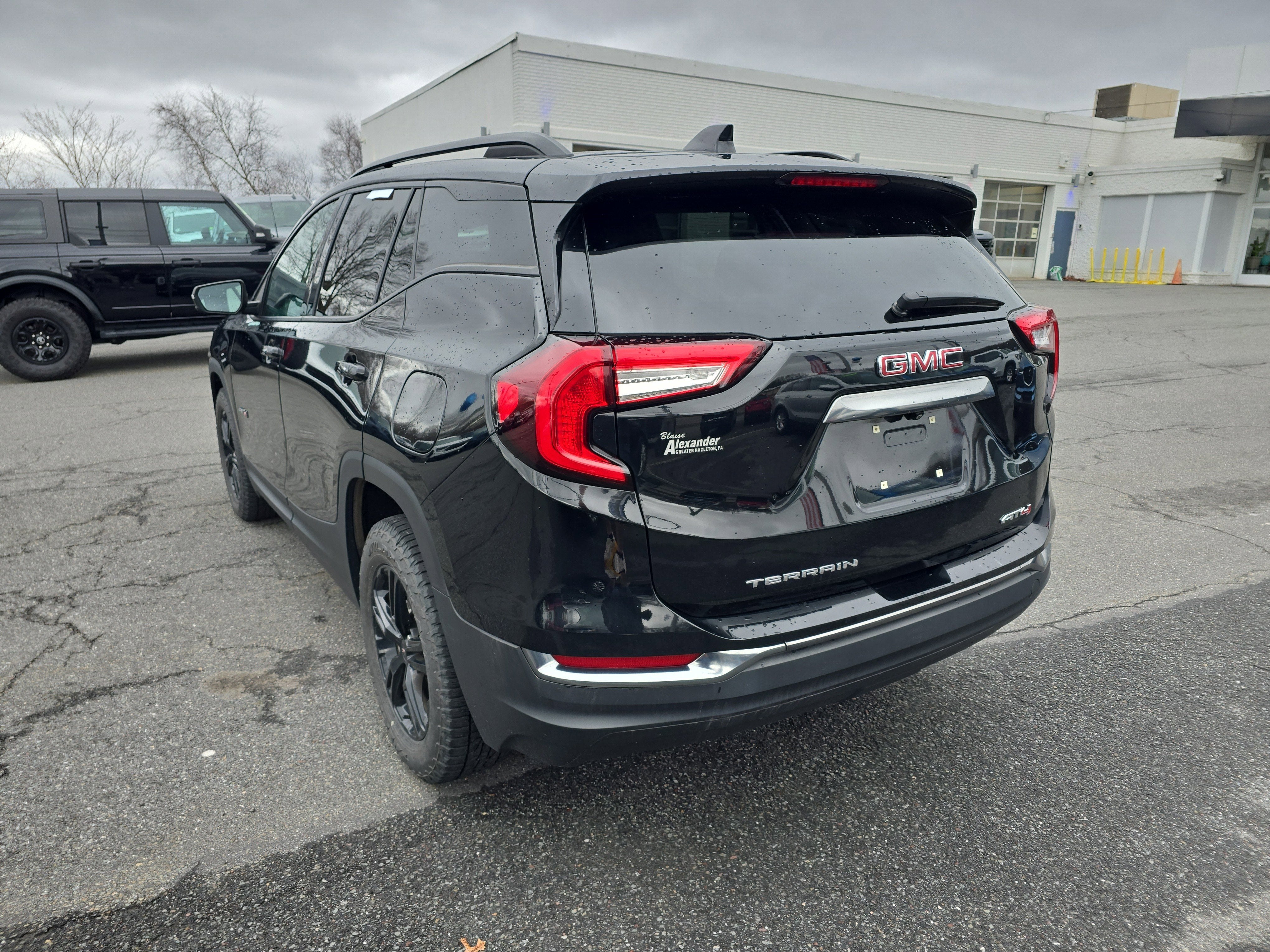 2022 GMC Terrain AT4