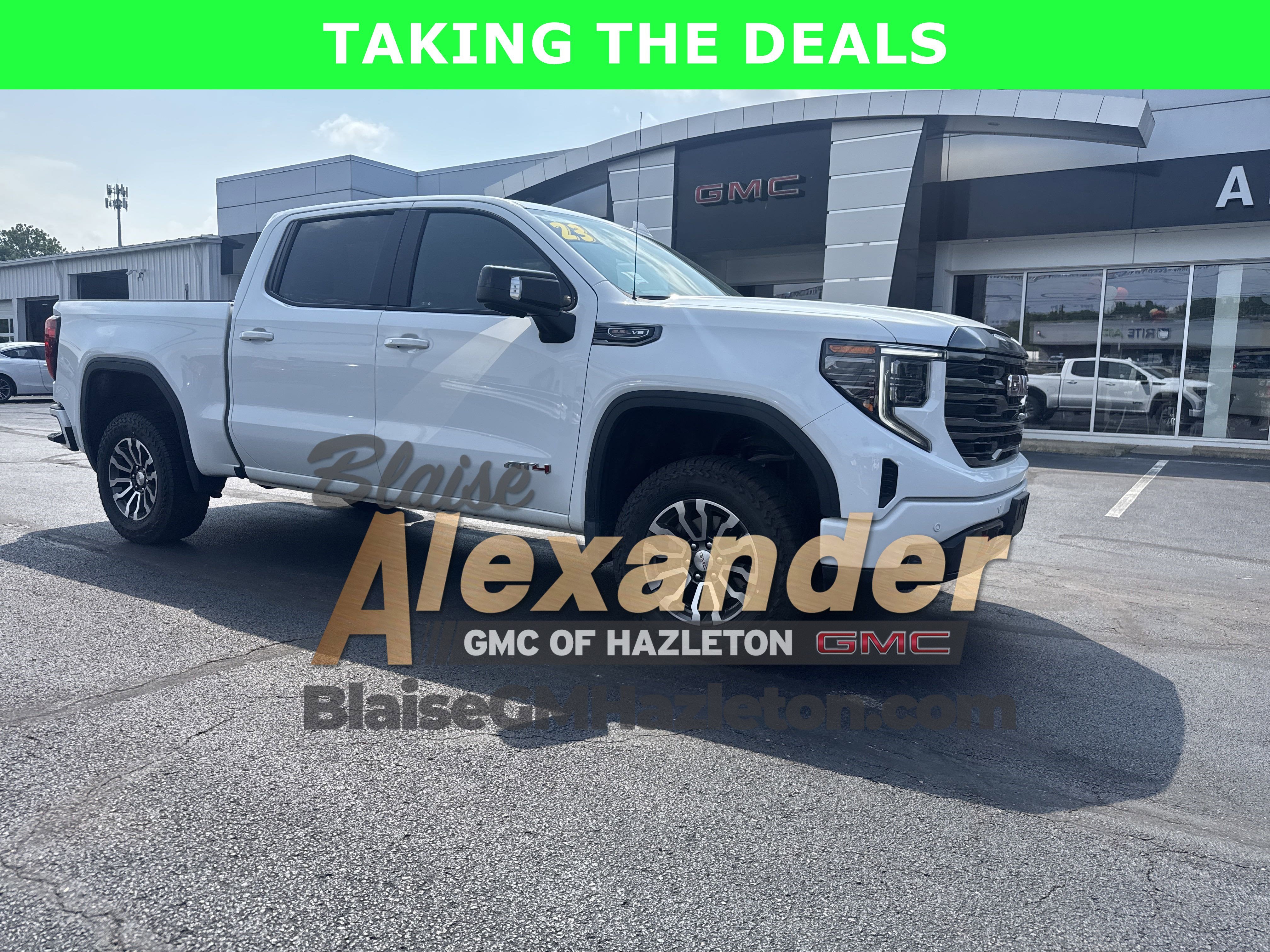 2023 GMC Sierra 1500 AT4