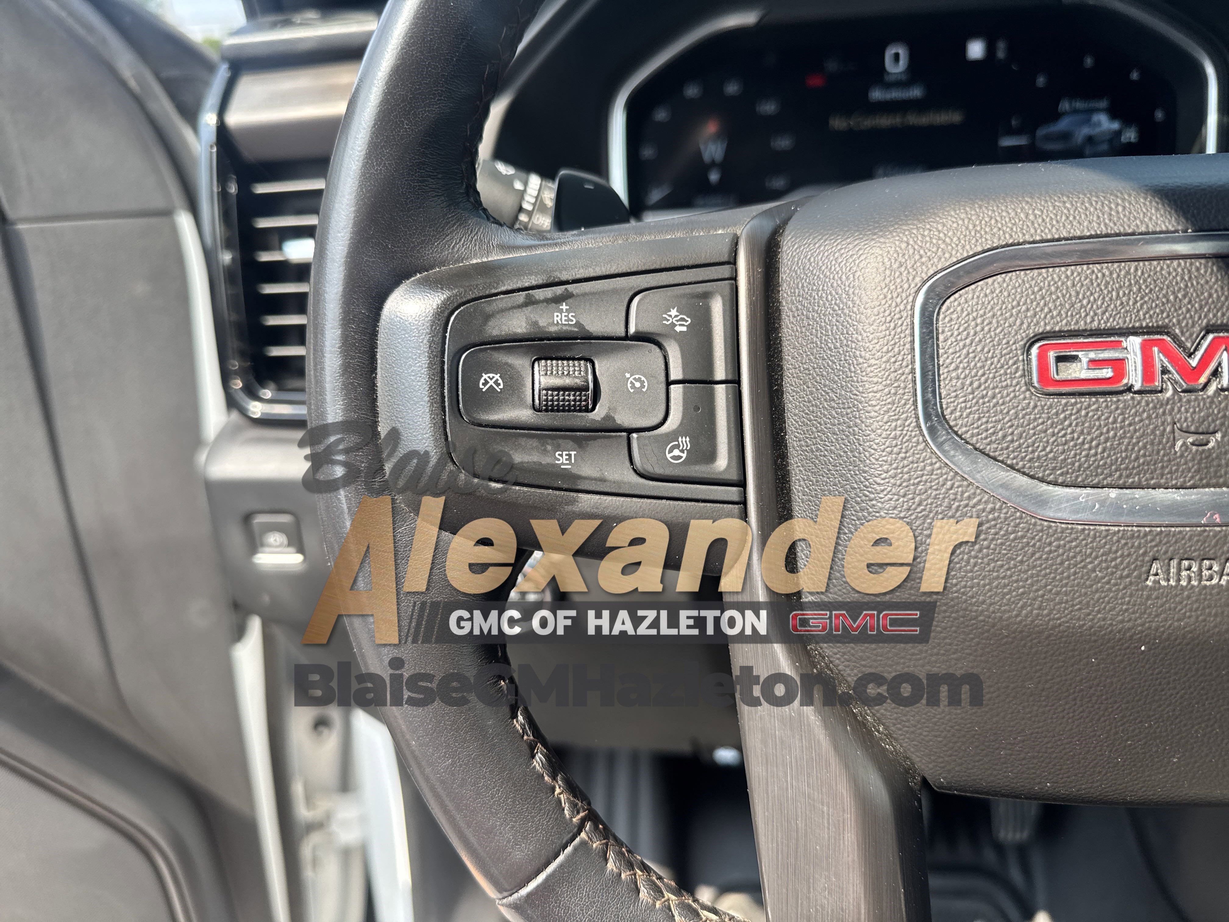 2023 GMC Sierra 1500 AT4