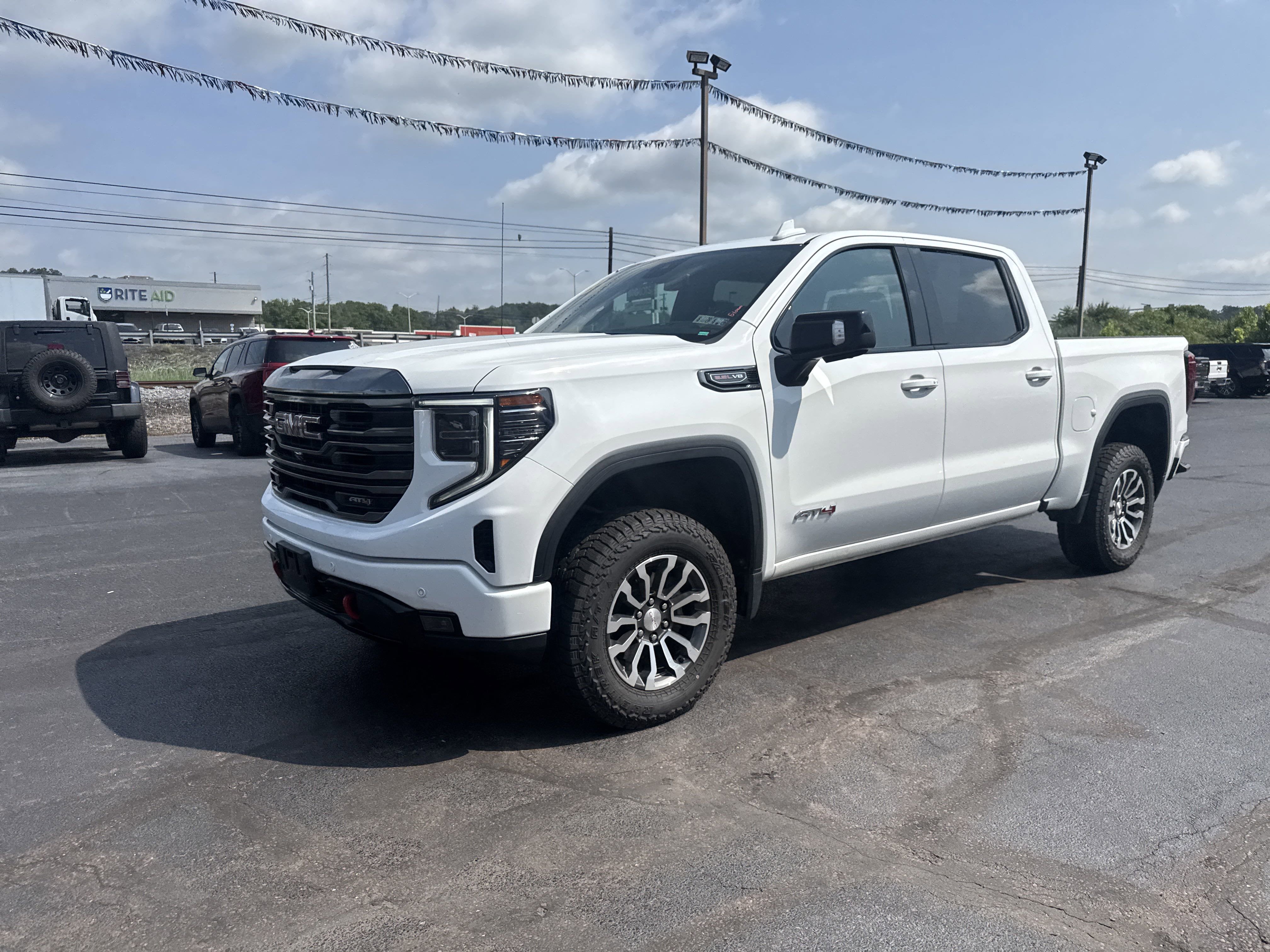 2023 GMC Sierra 1500 AT4