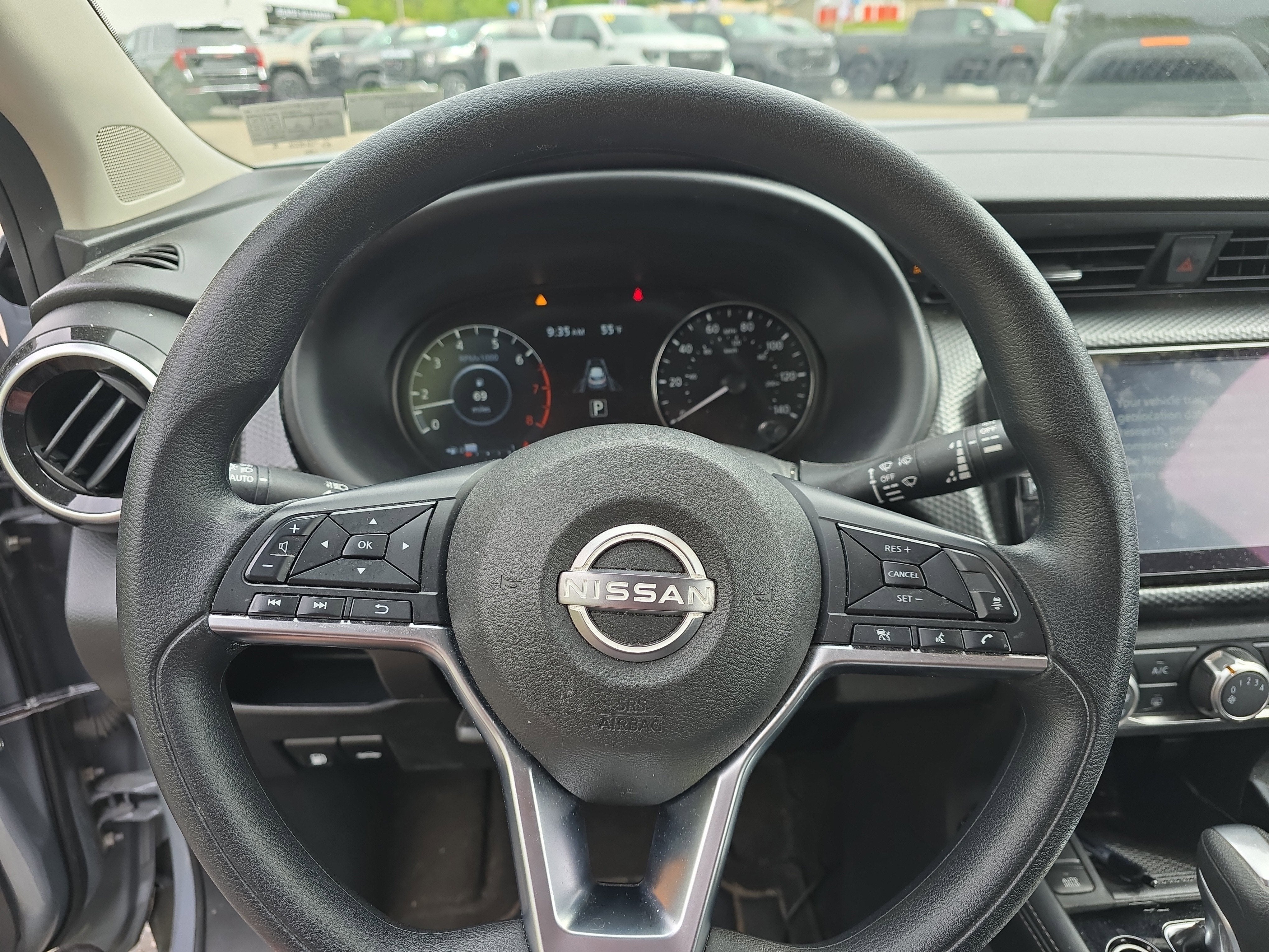 2024 Nissan Kicks SV