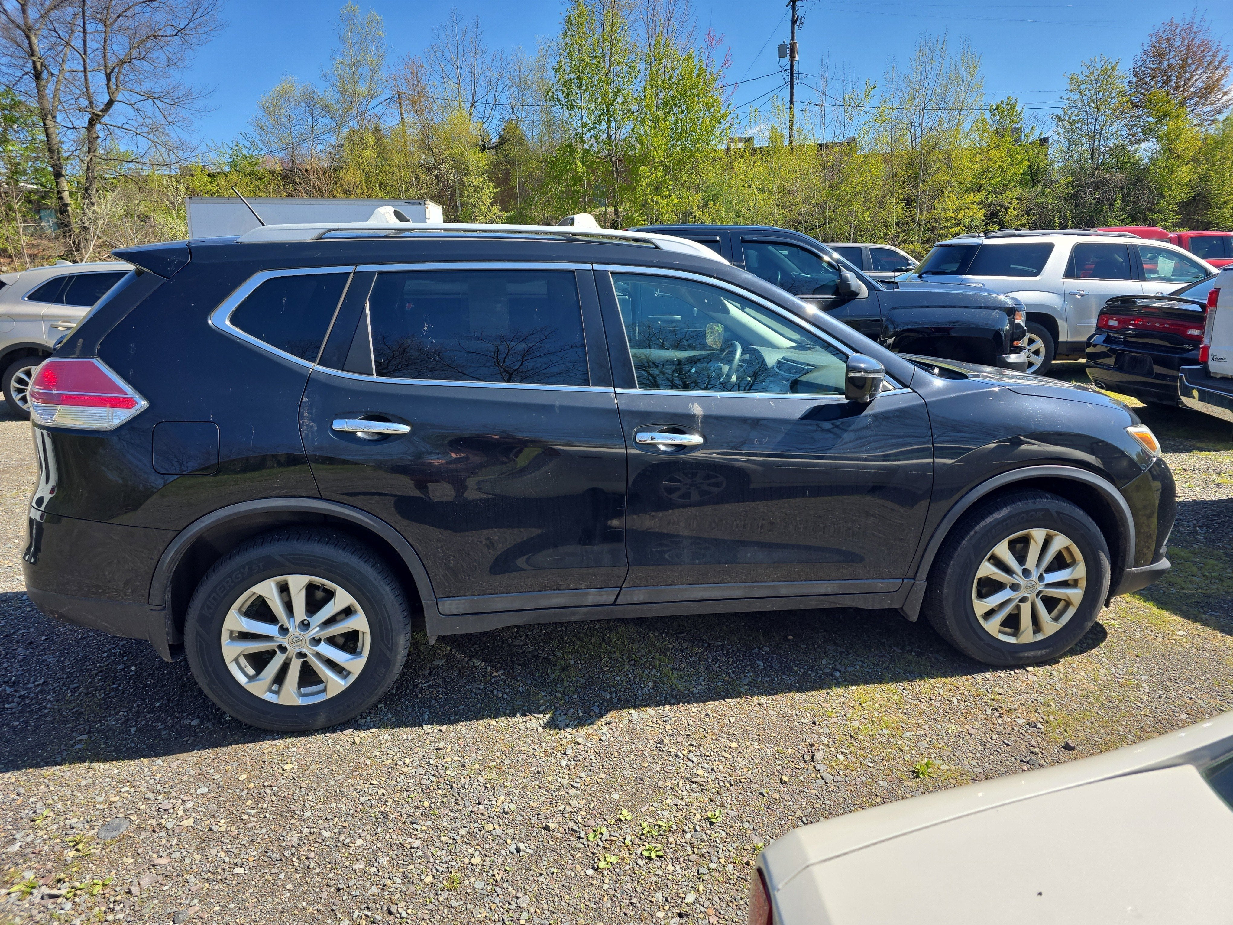 2016 Nissan Rogue SV