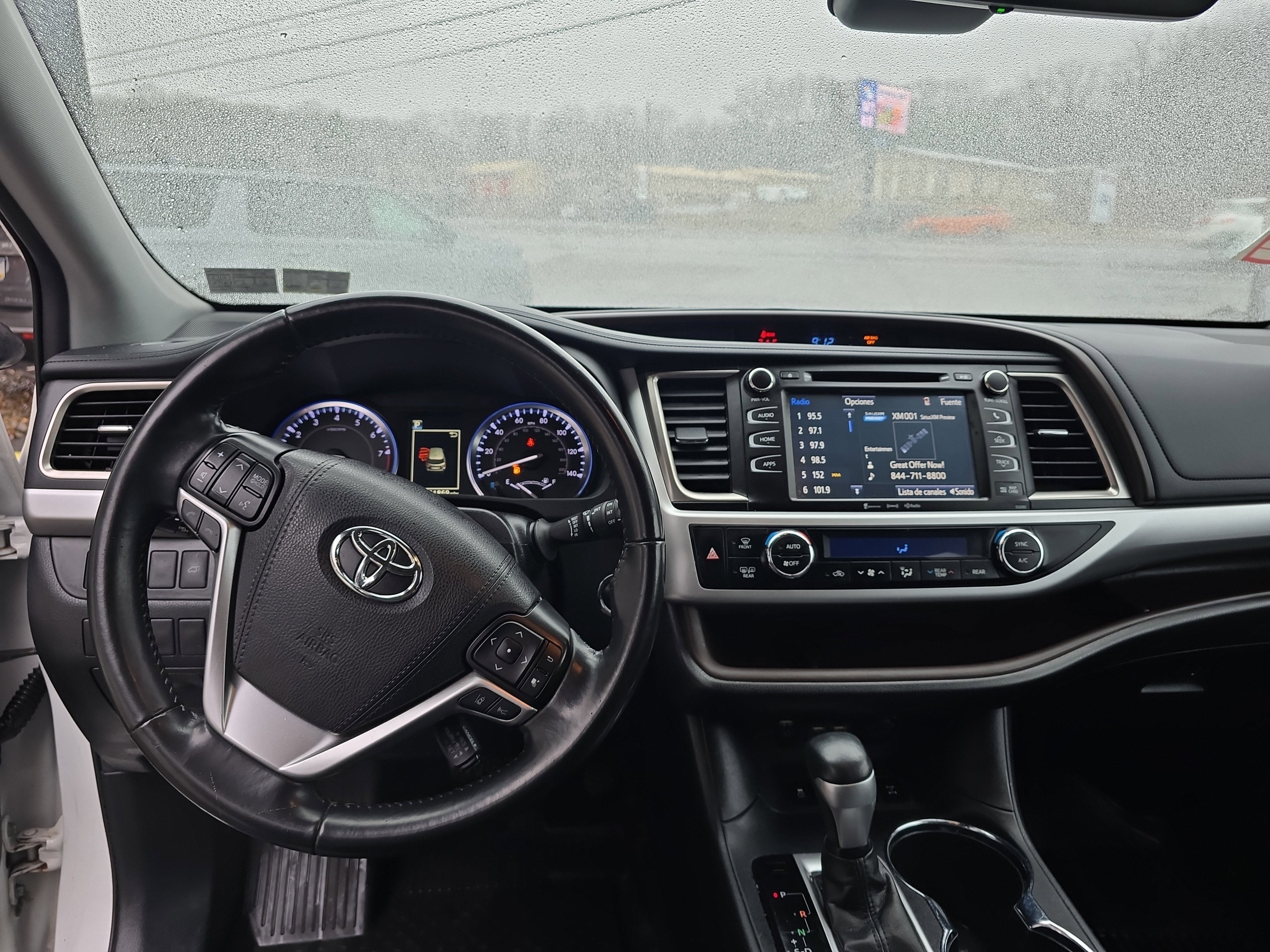 2019 Toyota Highlander SE