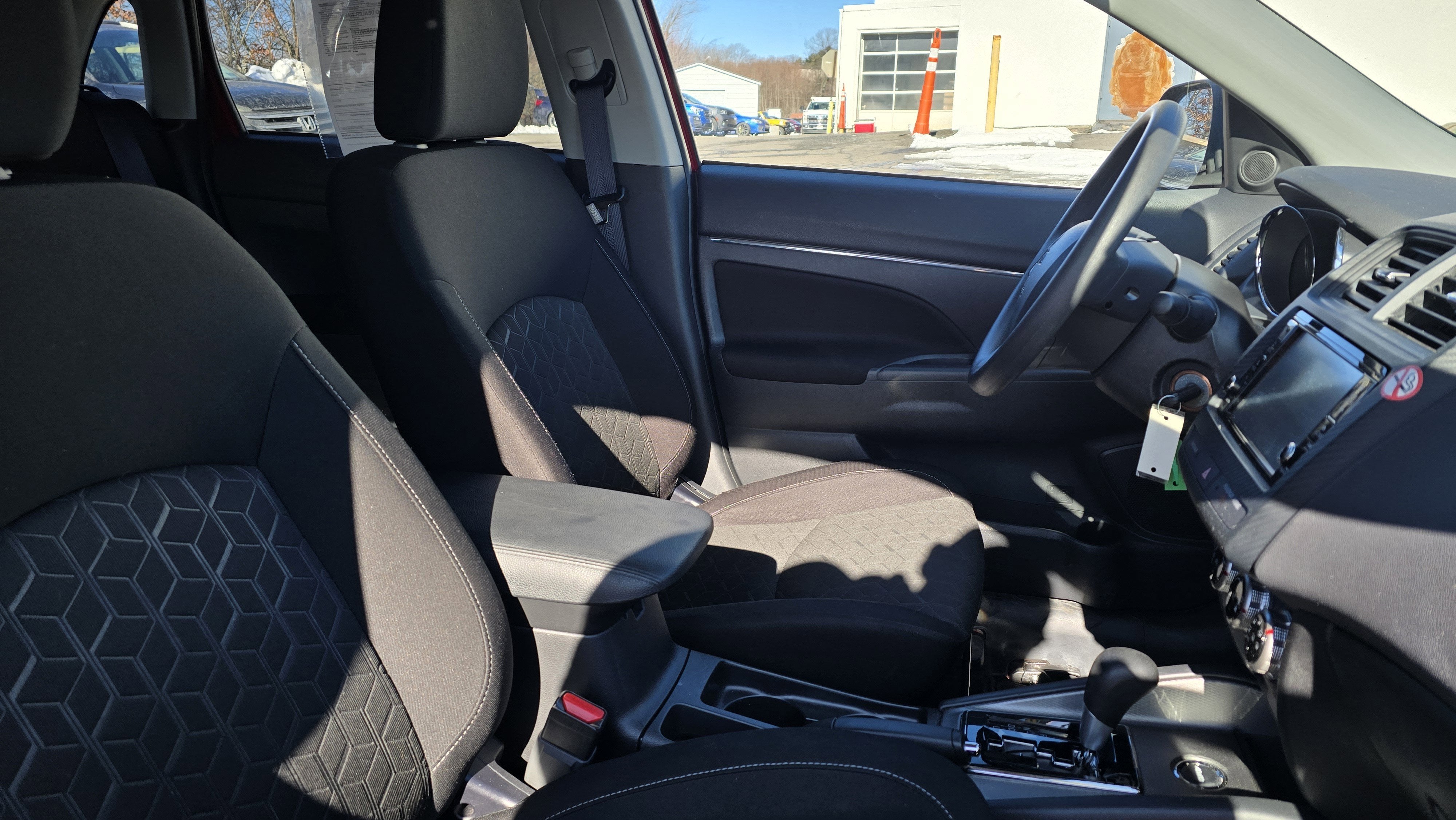 2025 Mitsubishi Outlander Sport S