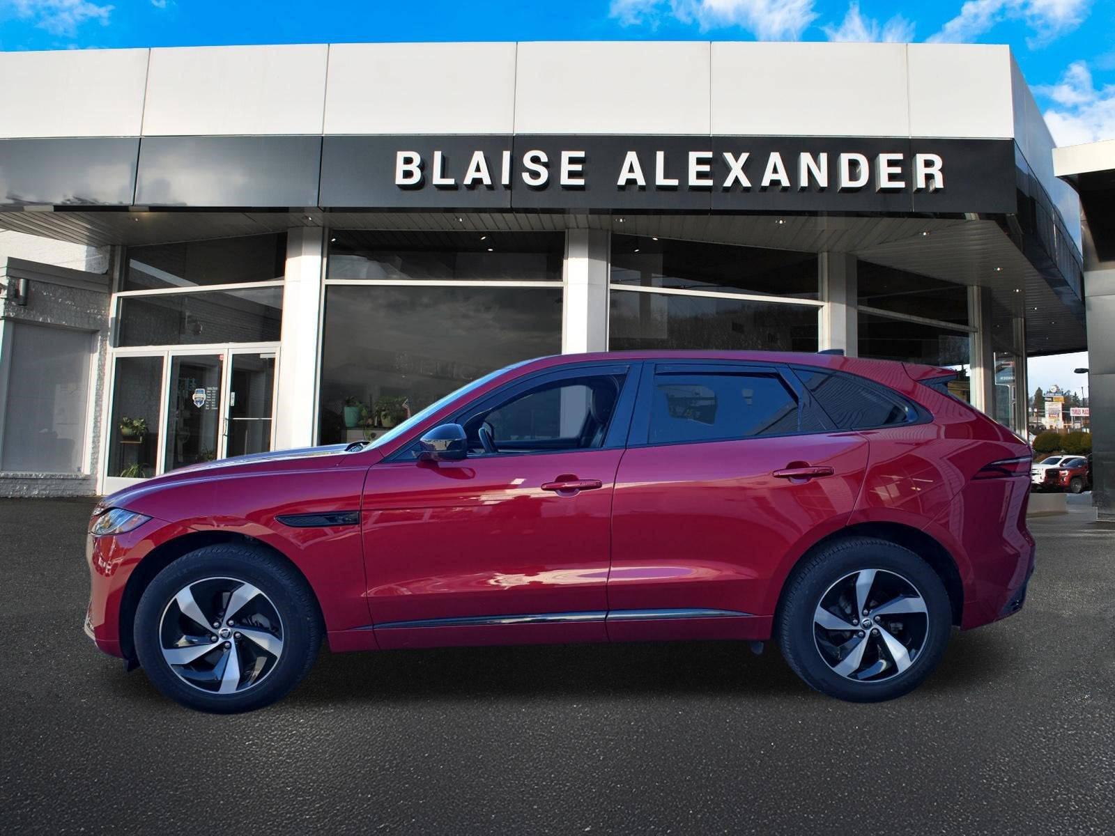 2025 Jaguar F-PACE R-Dynamic S