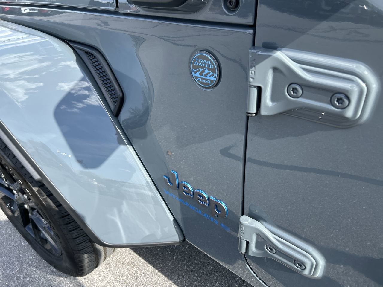 2025 Jeep Wrangler 4xe Sahara