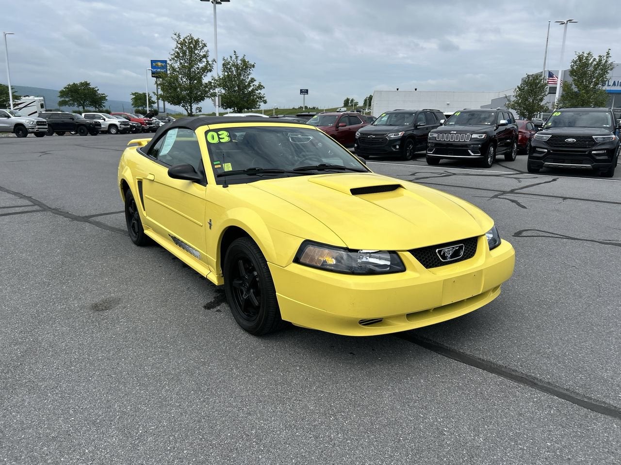 2003 Ford Mustang Deluxe