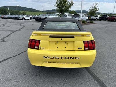2003 Ford Mustang Deluxe