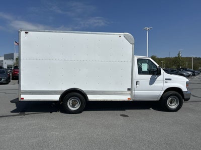 2018 Ford E-Series Cutaway E-350 WB