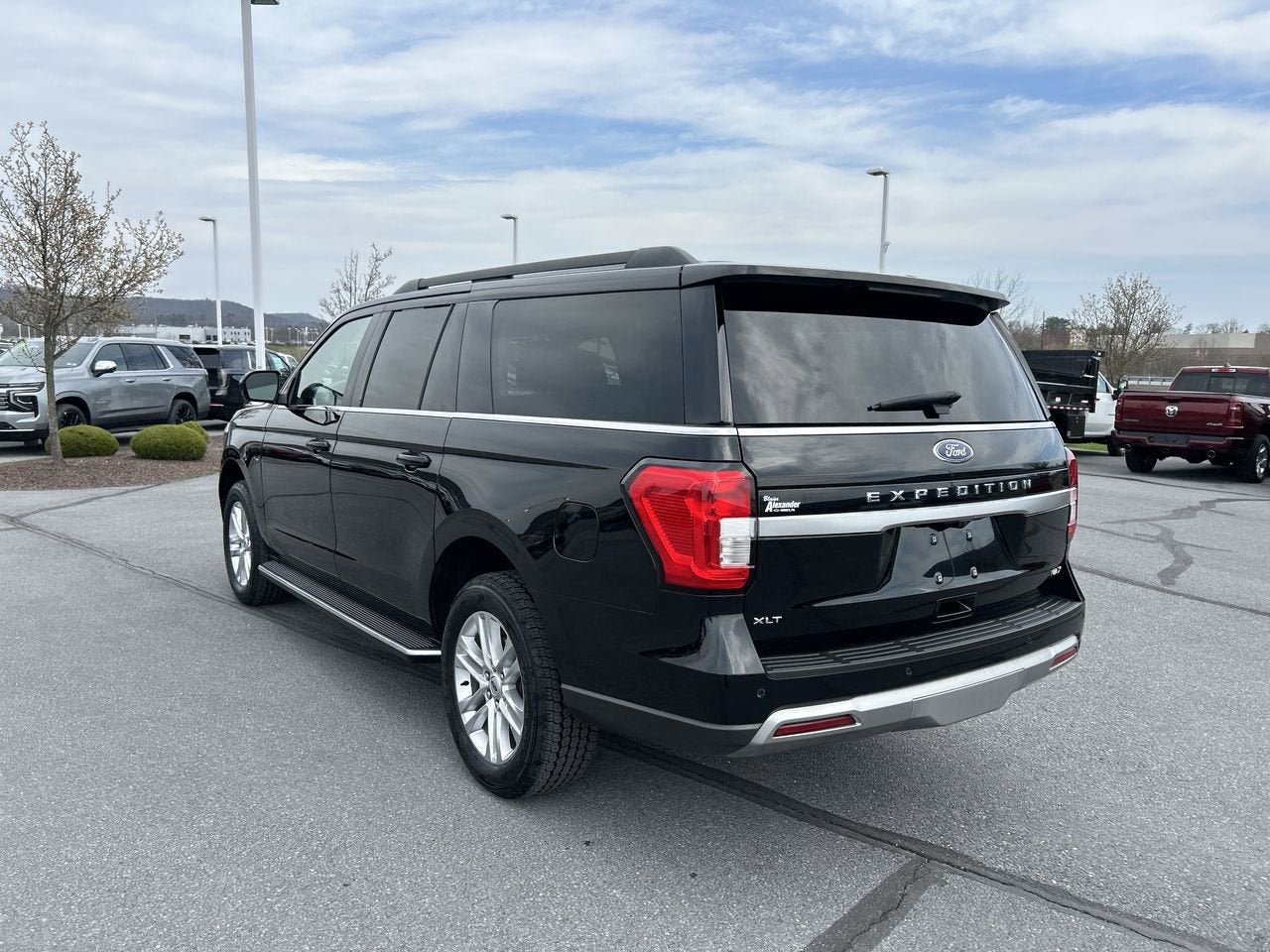 2022 Ford Expedition Max XLT