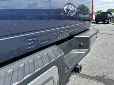 2016 Ford Super Duty F-350 SRW Lariat