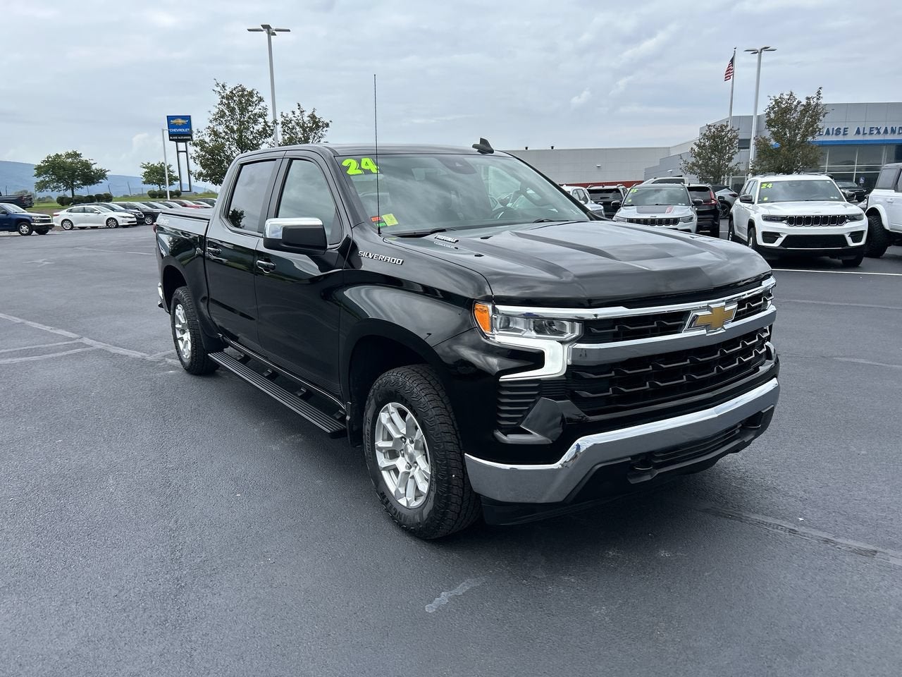 2024 Chevrolet Silverado 1500 LT (2FL)