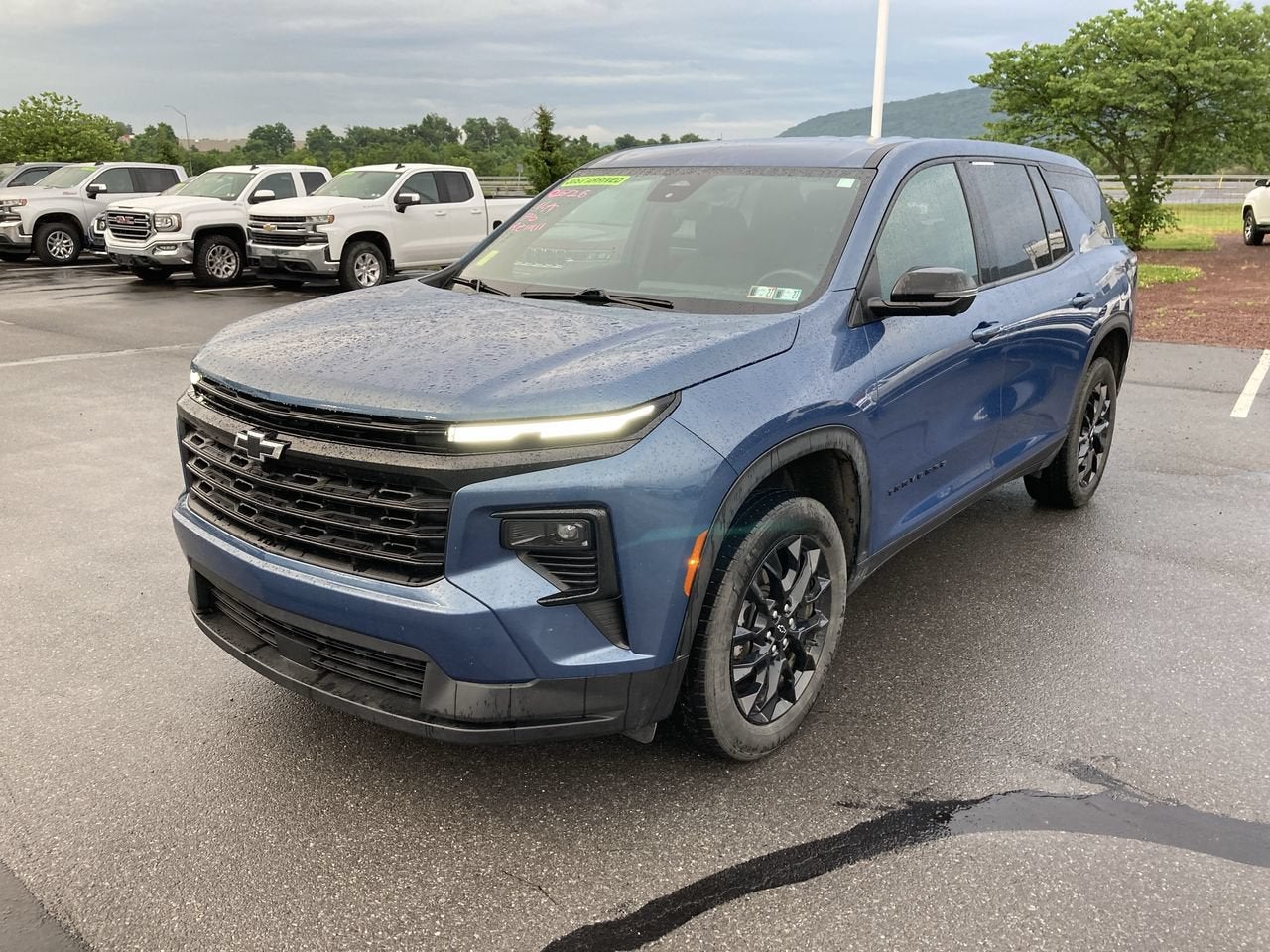 2024 Chevrolet Traverse LS