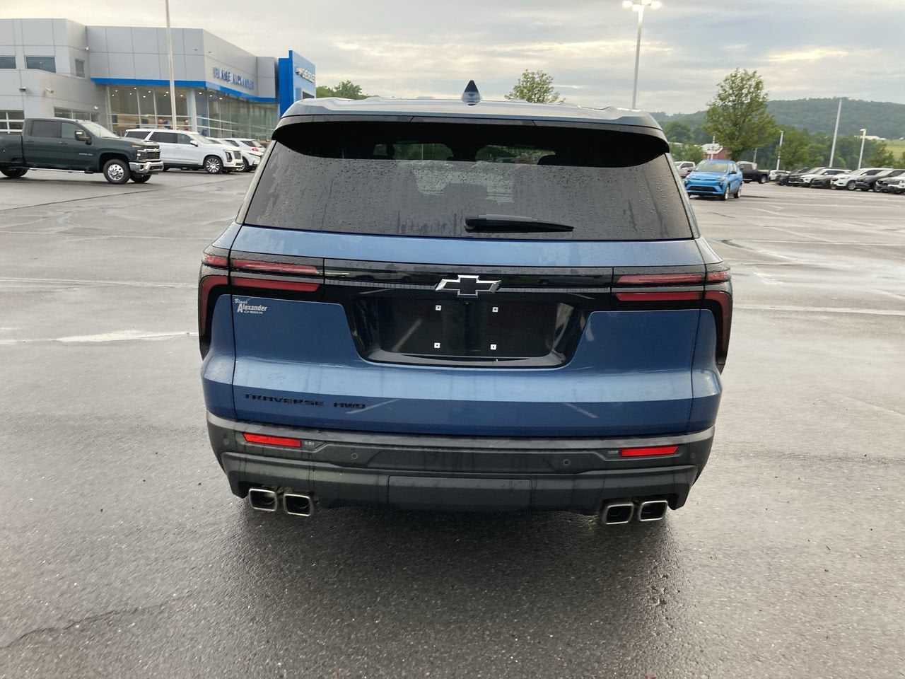 2024 Chevrolet Traverse LS