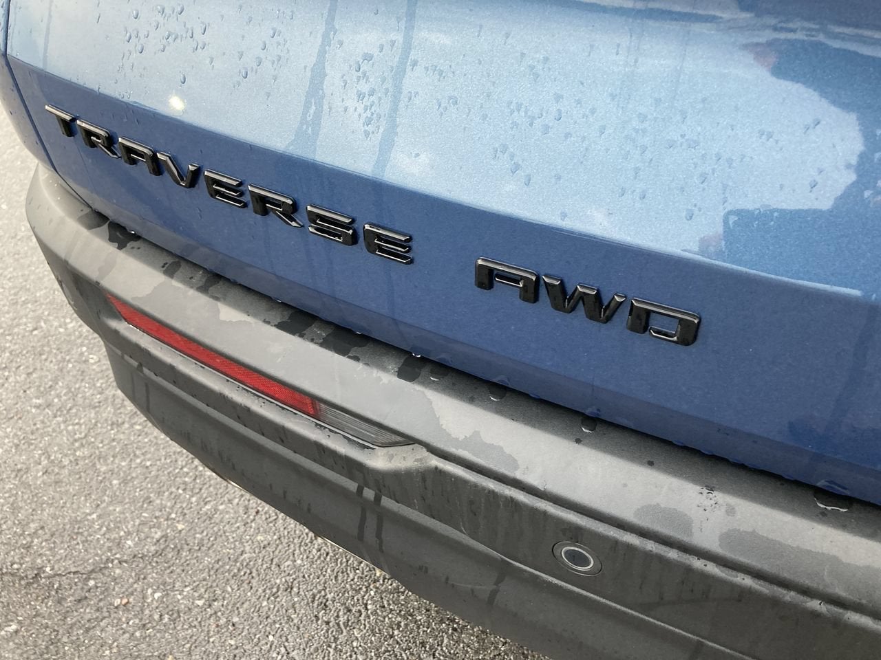 2024 Chevrolet Traverse LS