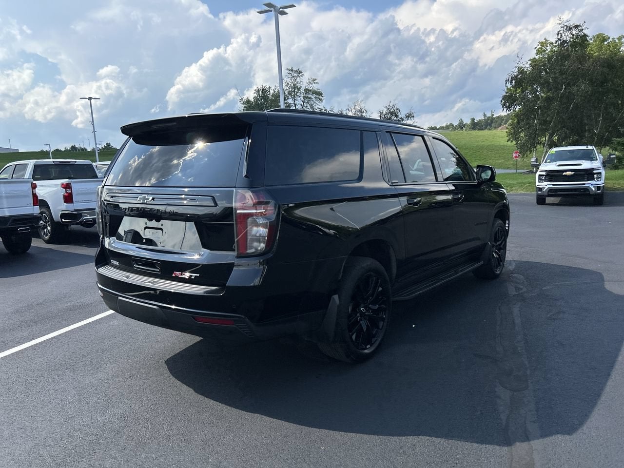 2024 Chevrolet Suburban RST