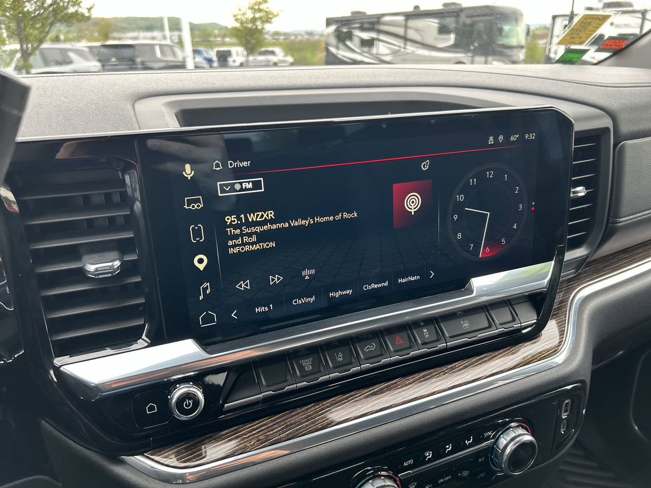 2025 GMC Sierra 2500 HD SLE