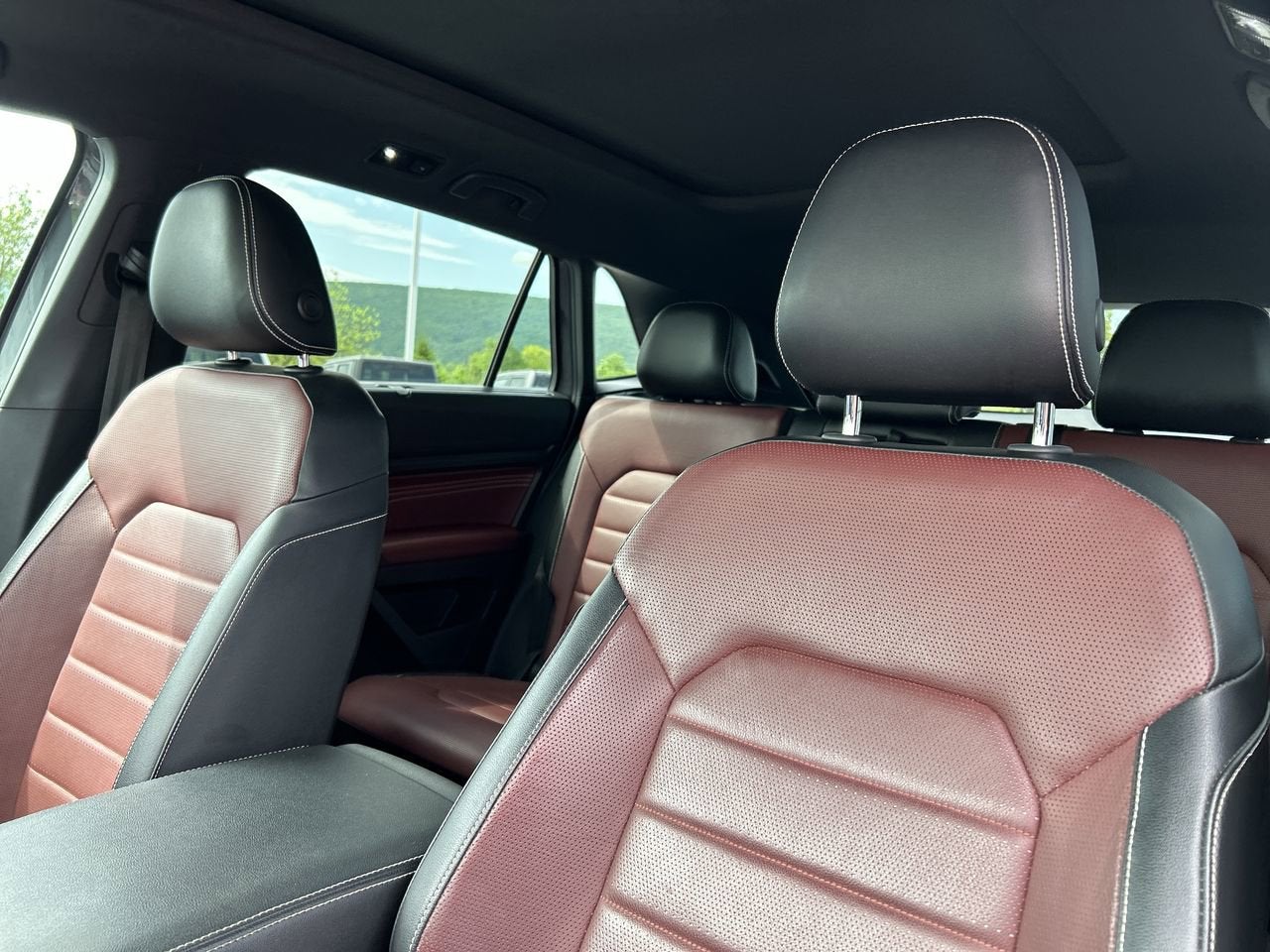 2022 Volkswagen Atlas Cross Sport 3.6L V6 SEL Premium R-Line