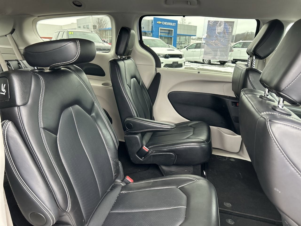 2024 Chrysler Pacifica Touring L